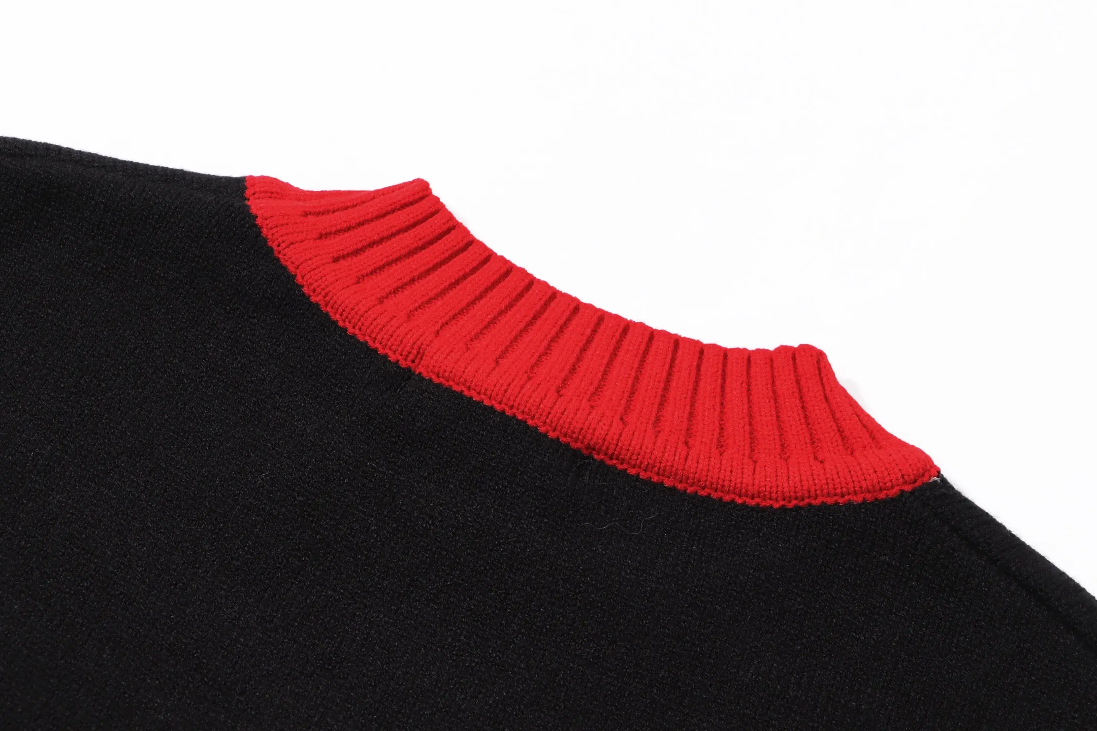 Fendi Roma Logo Intarsia Wool Sweater D20023369 — view 7