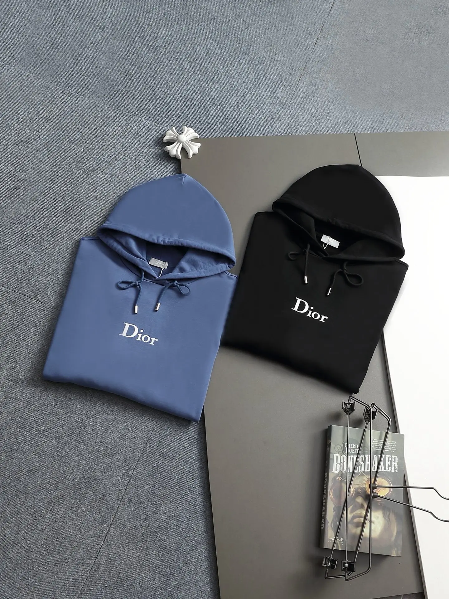 Logo Embroidery Cotton-Blend Hoodie D20023316 — view 13