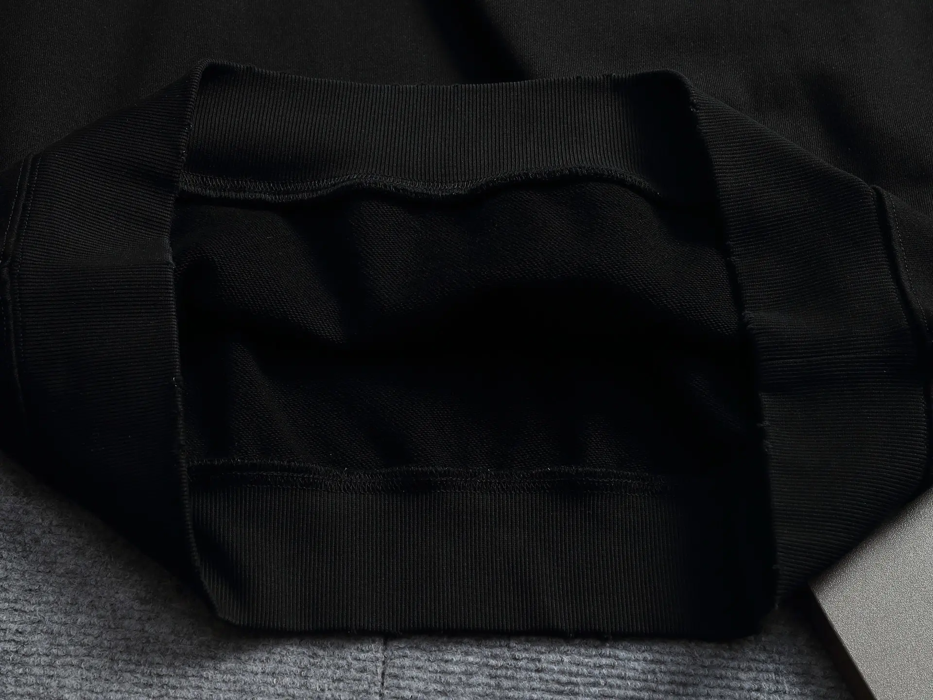 Logo-Embroidered Distressed Cotton Hoodie D20023318 — view 8