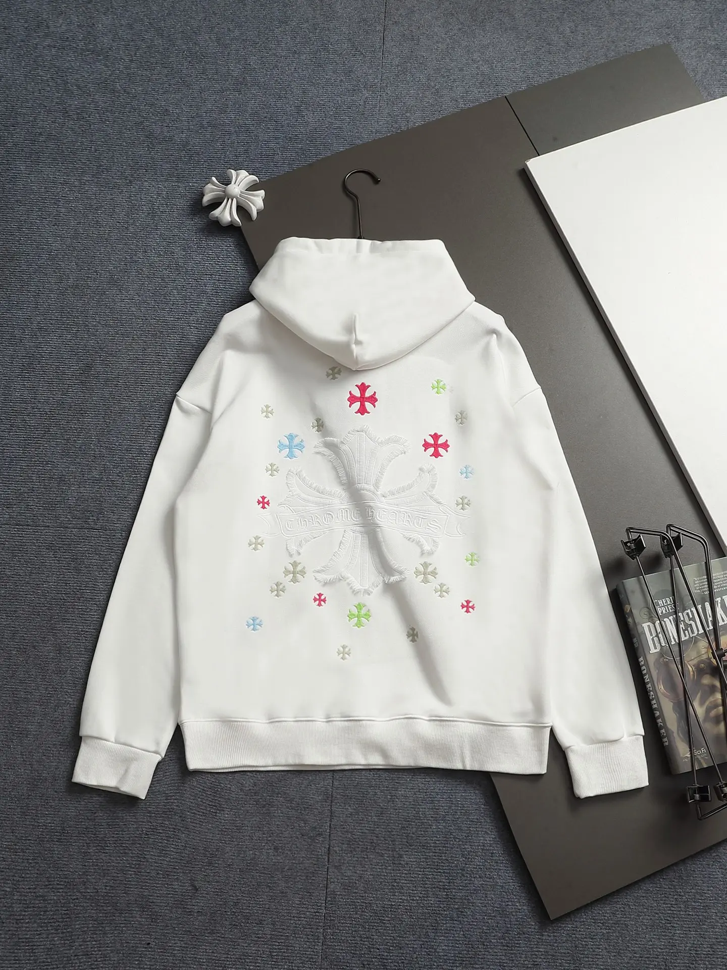Chrome Hearts Cross Embroidery Acid-Wash Hoodie D20023313 — view 13
