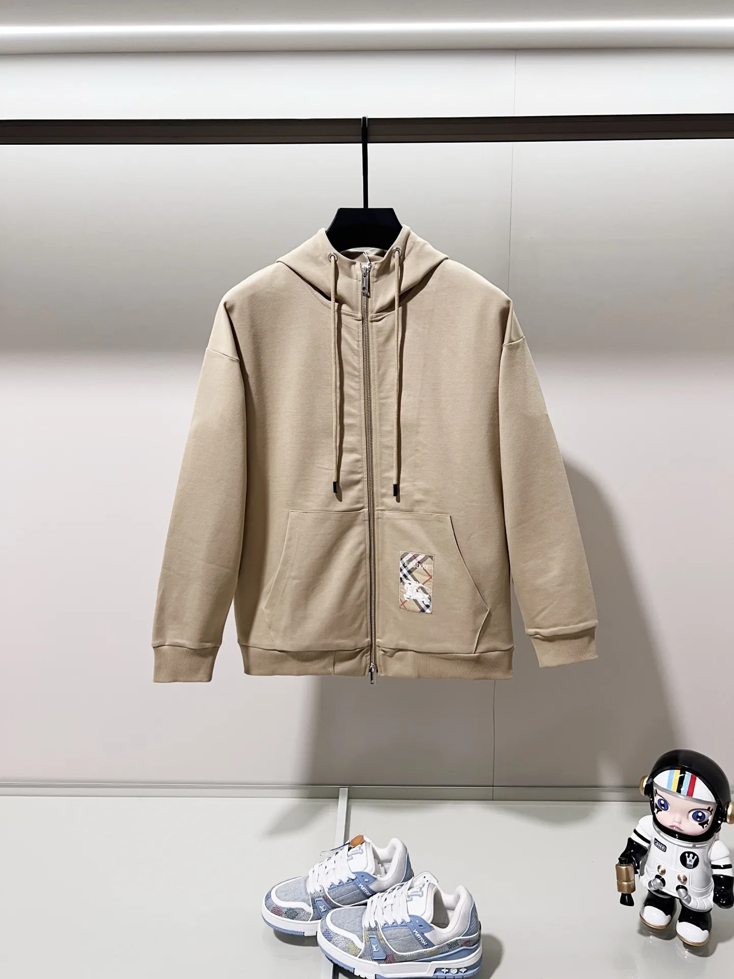 Check Patch Logo Zip-Up Hoodie D20021348