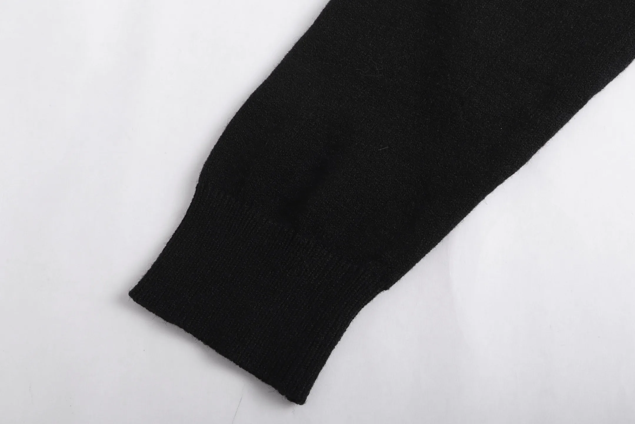 Logo Embroidery Wool Crew-Neck Sweater D20023358 — view 8