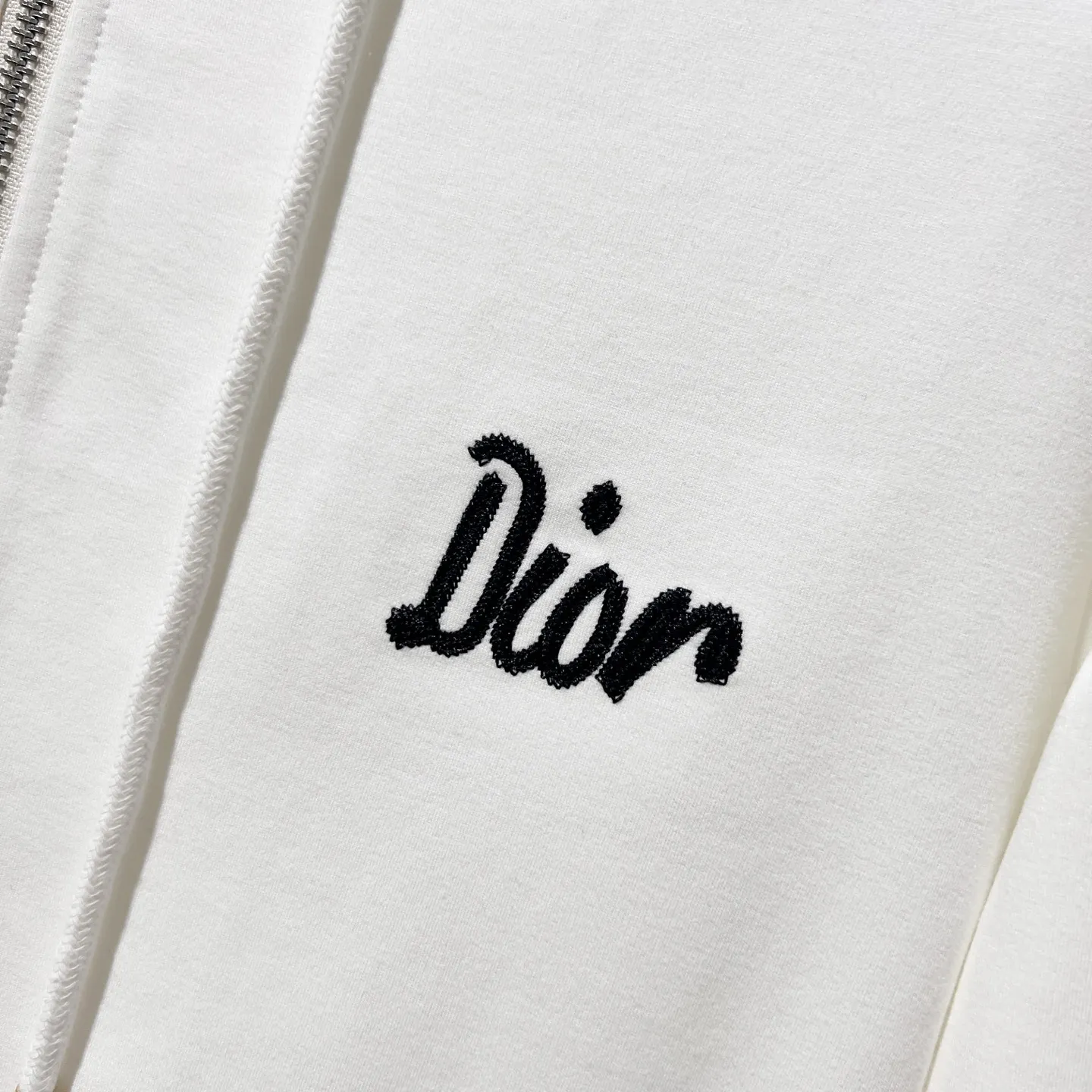 Logo-Embroidered Zip-Up Hoodie D20021360 — view 6