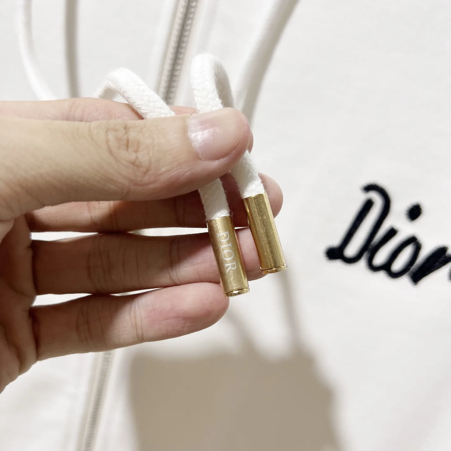 Logo-Embroidered Zip-Up Hoodie D20021360 — view 10