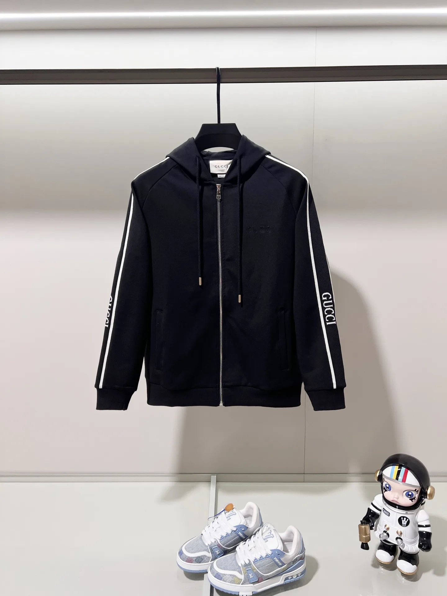 Logo-Embroidered Webbing Trim Zip-Up Hoodie D20021372