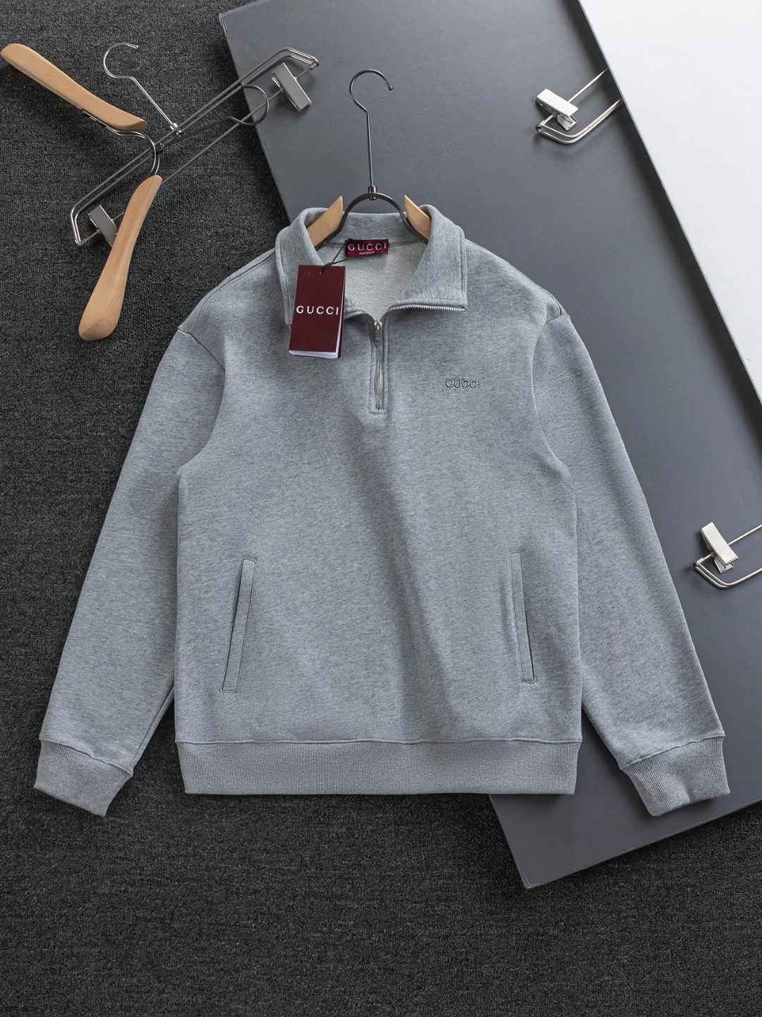 Logo-Embroidered Quarter-Zip Sweatshirt D20024129 — view 2
