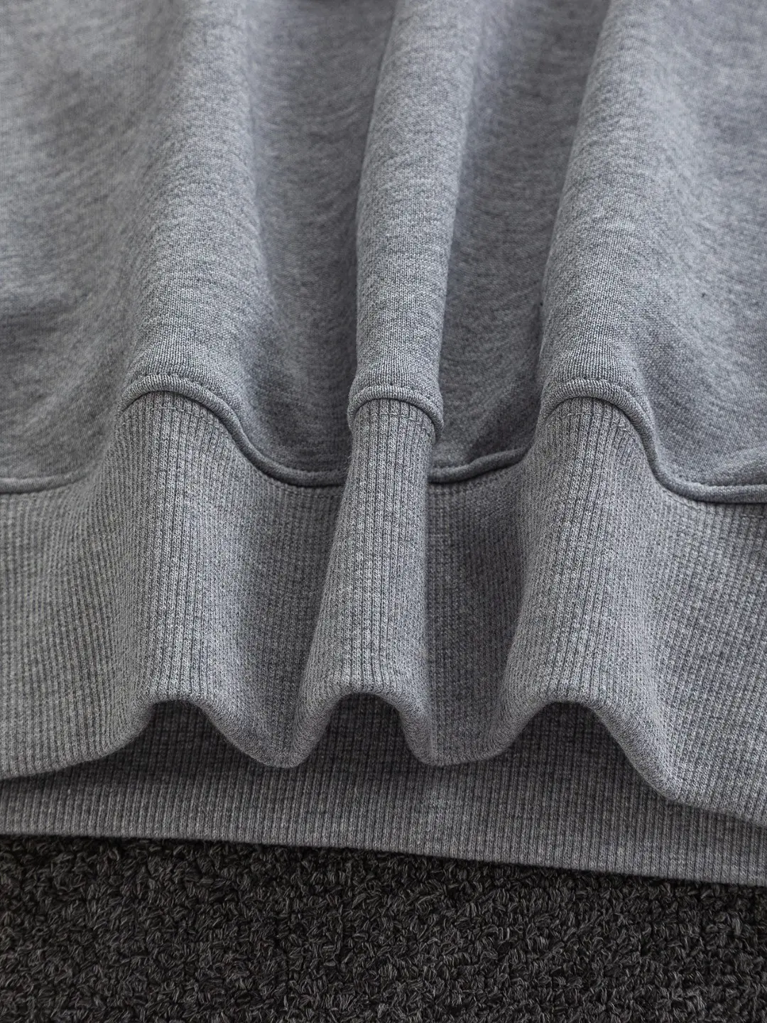 Logo-Embroidered Quarter-Zip Sweatshirt D20024129 — view 10