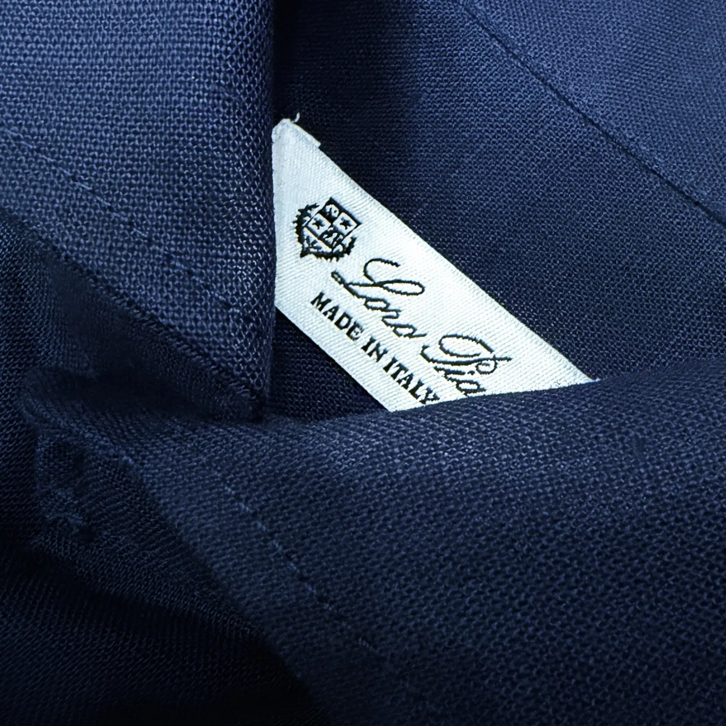 Embroidered Logo Long-Sleeve Linen Shirt D20022651 — view 3