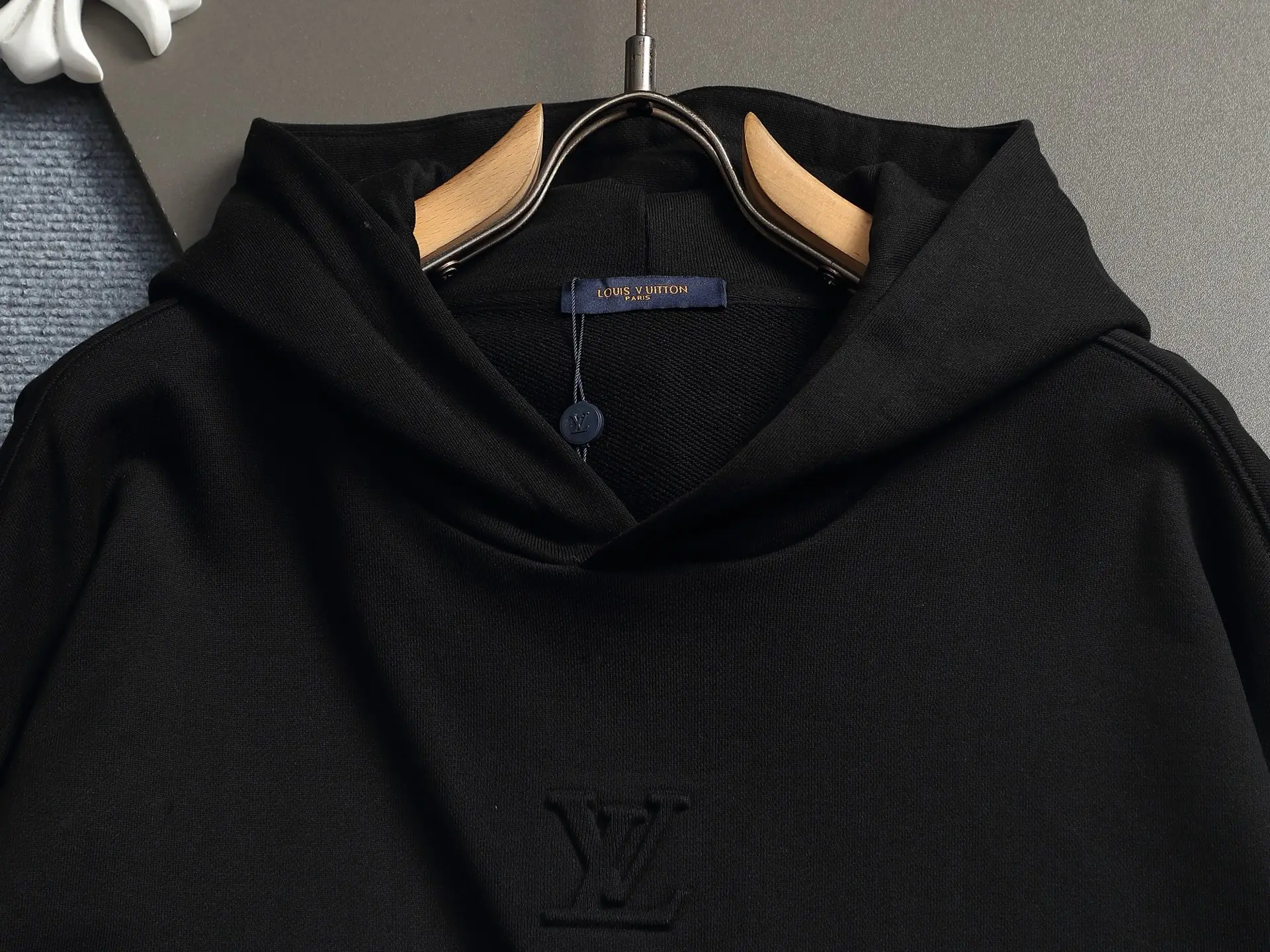Embossed Logo Cotton-Blend Hoodie D20023312 — view 2