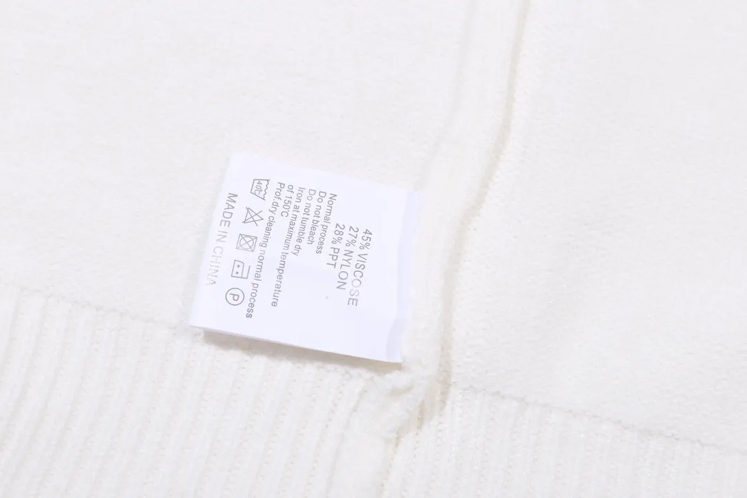MM6 Logo Jacquard Crew-Neck Sweater D20023362 — view 5