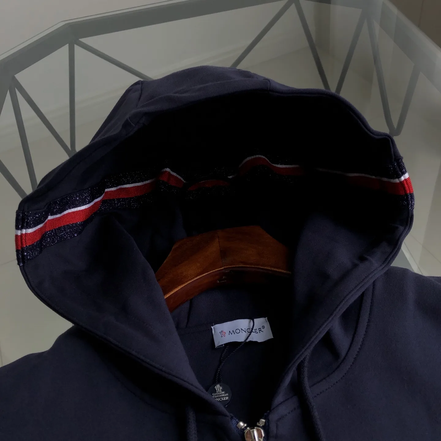Logo-Embroidered Zip-Up Hoodie D20021380 — view 3