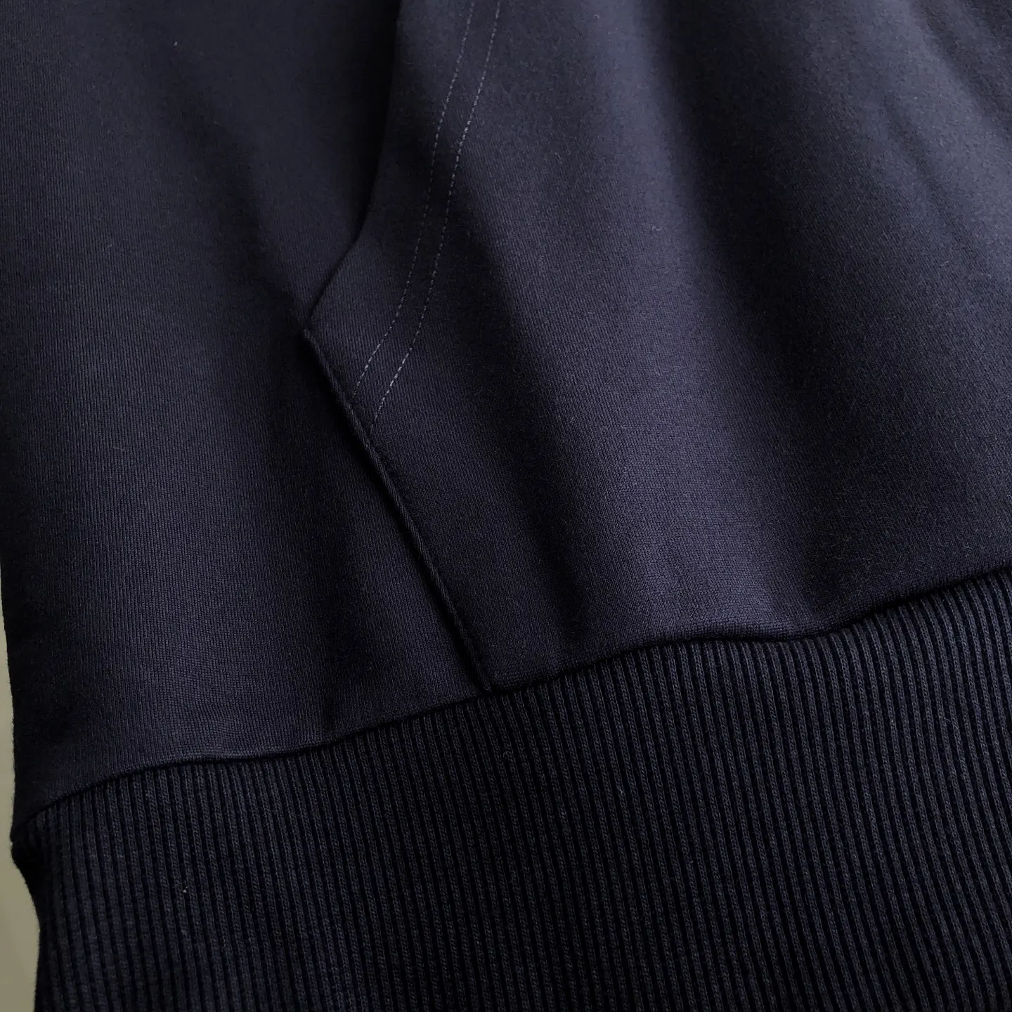 Logo-Embroidered Zip-Up Hoodie D20021380 — view 4