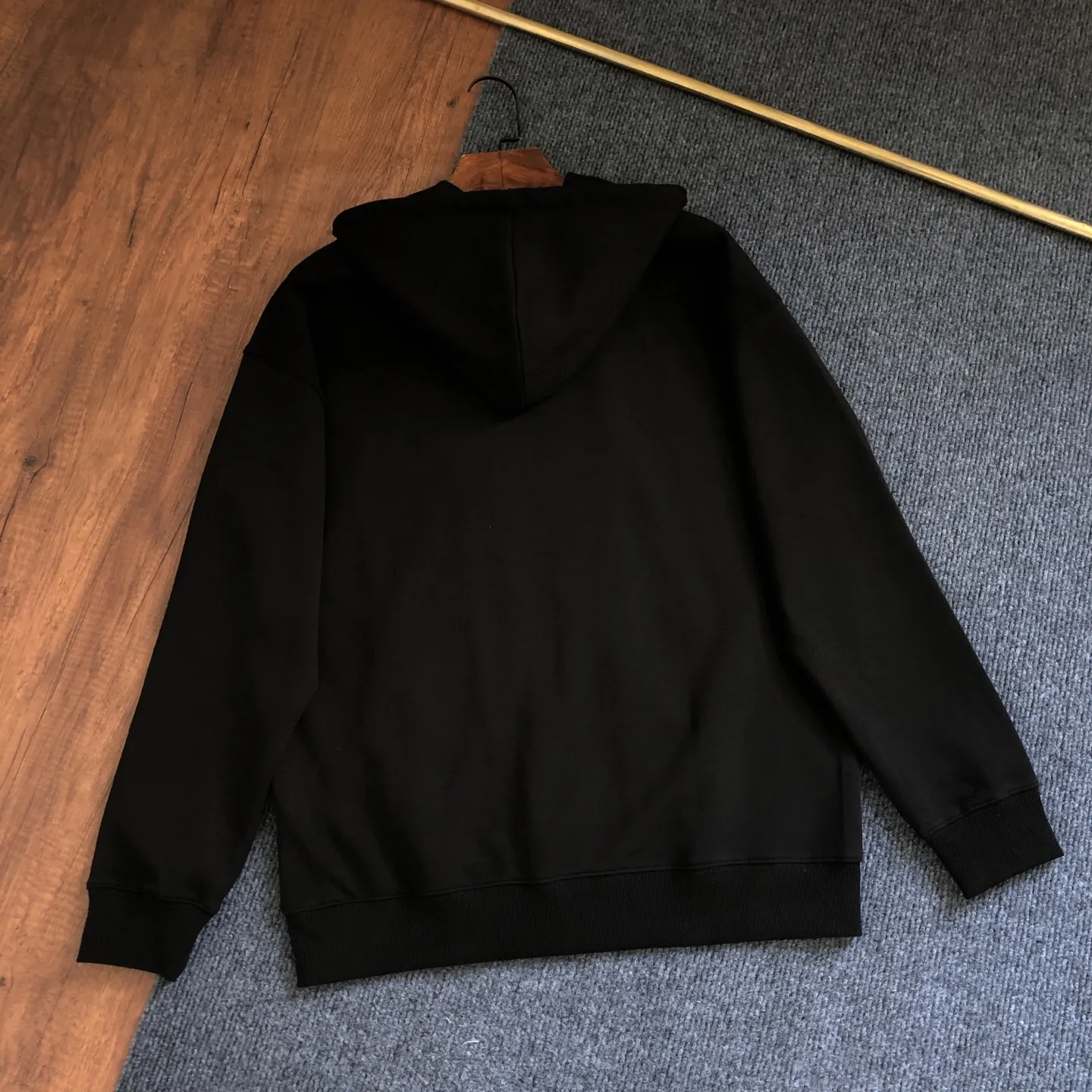 Logo-Badge Zip-Up Hooded Sweatshirt D20021387 — view 2