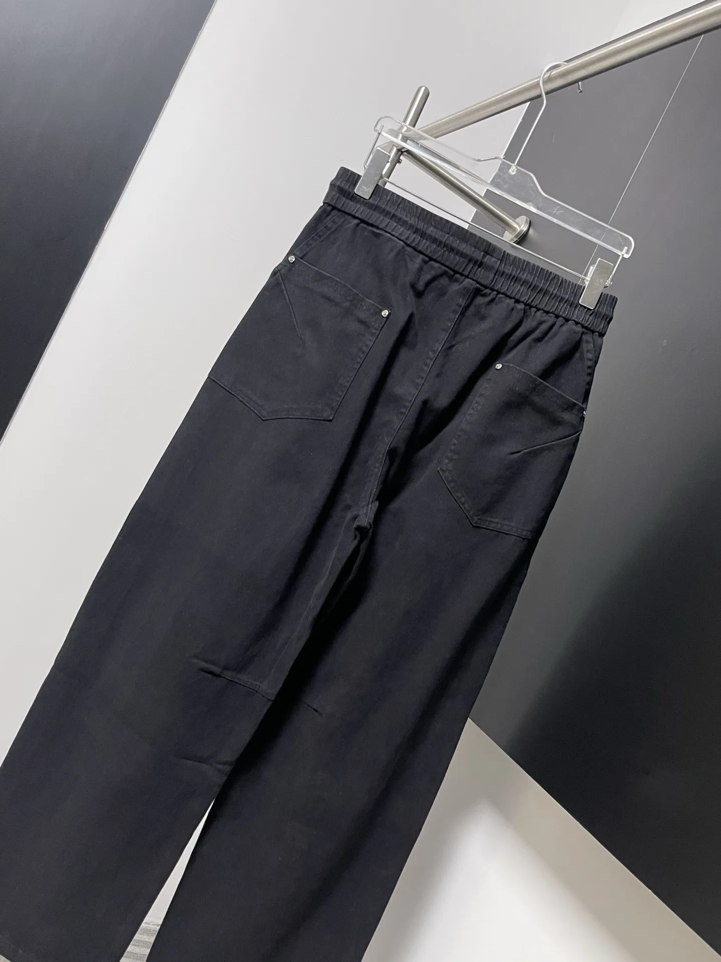 Logo-Print Straight-Leg Canvas Trousers D20023926 — view 8