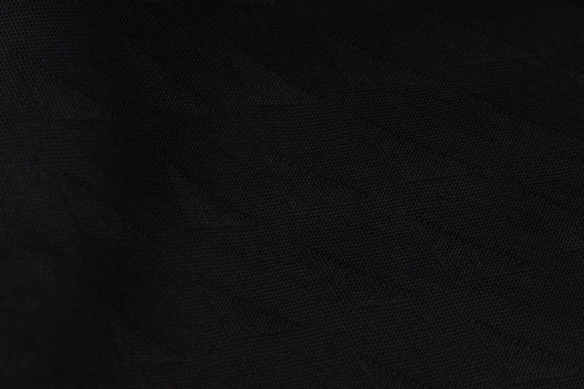 Triangle Jacquard Crew-Neck Sweatshirt D20021195 — view 11