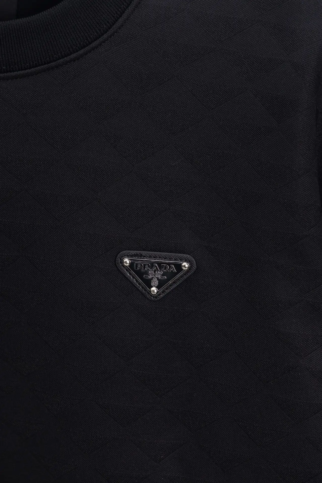 Triangle Jacquard Crew-Neck Sweatshirt D20021194 — view 4