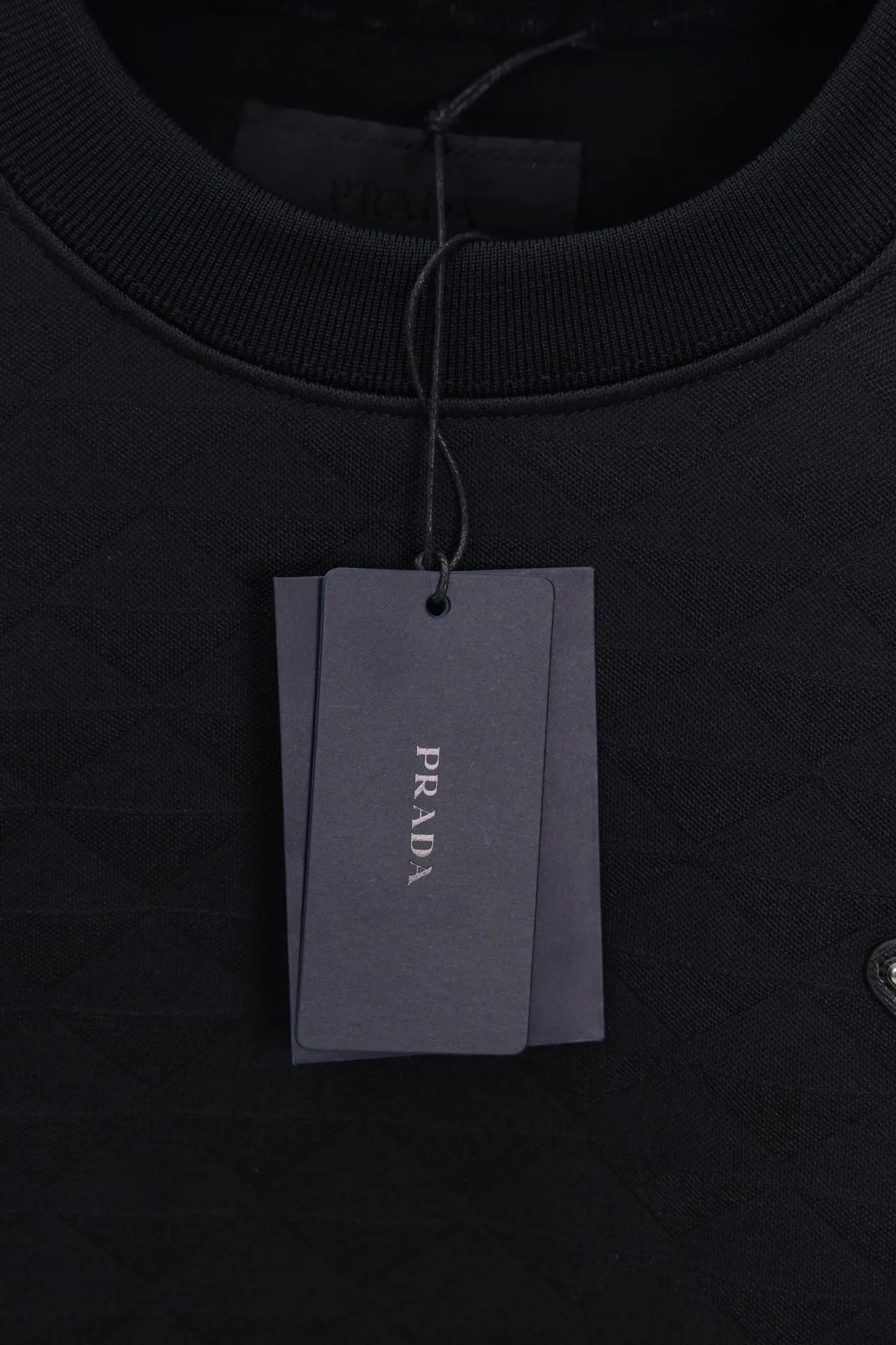 Triangle Jacquard Crew-Neck Sweatshirt D20021194 — view 7