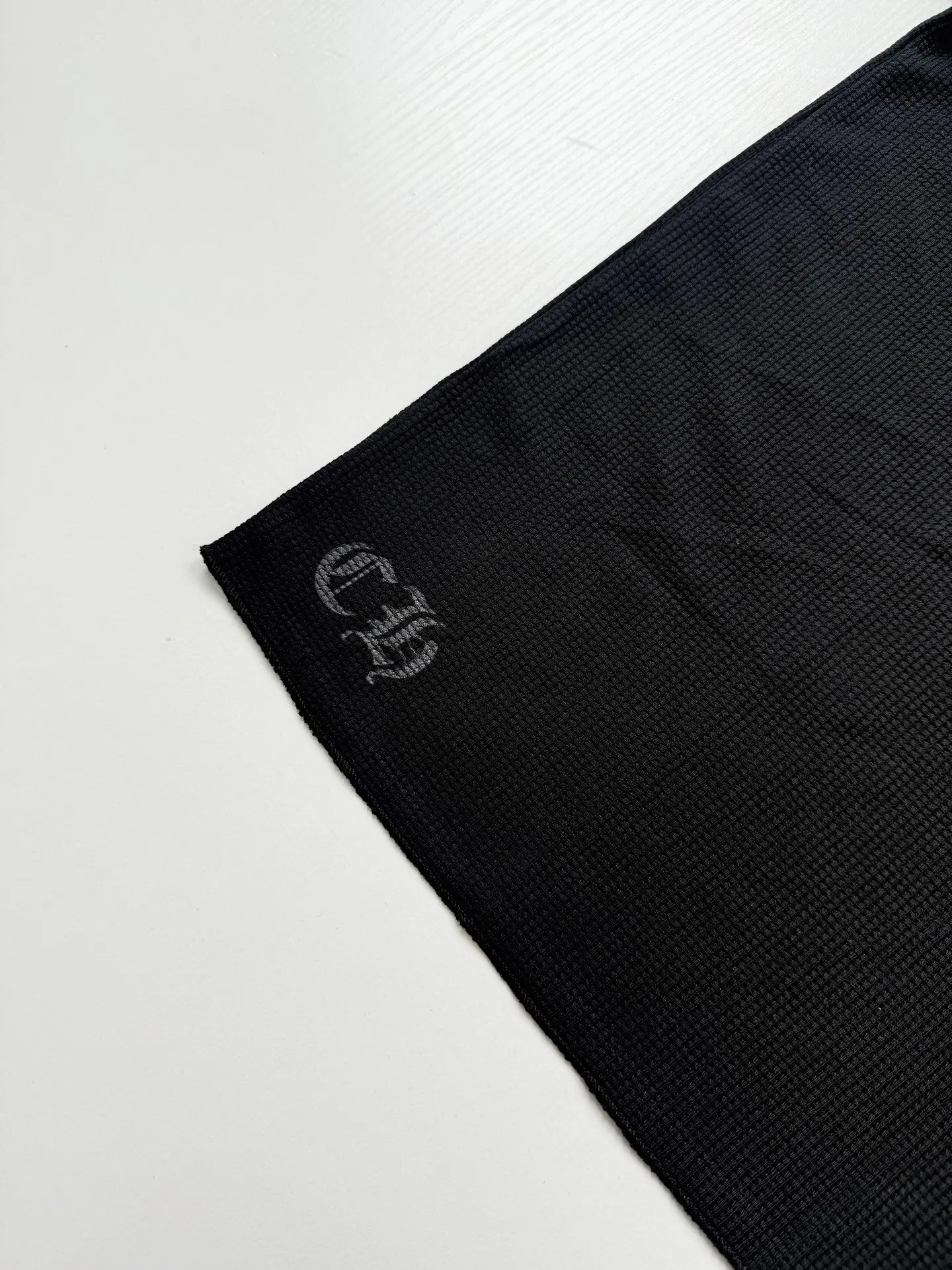 Horseshoe Logo Waffle-Knit Long-Sleeve T-Shirt D20523920 — view 4