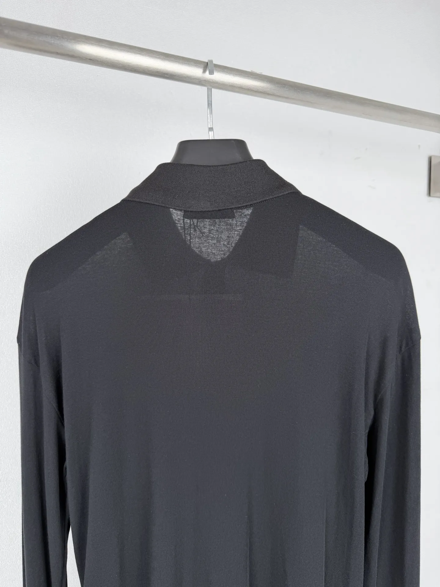 Logo-Patch Long-Sleeve Polo Shirt D20521301 — view 4