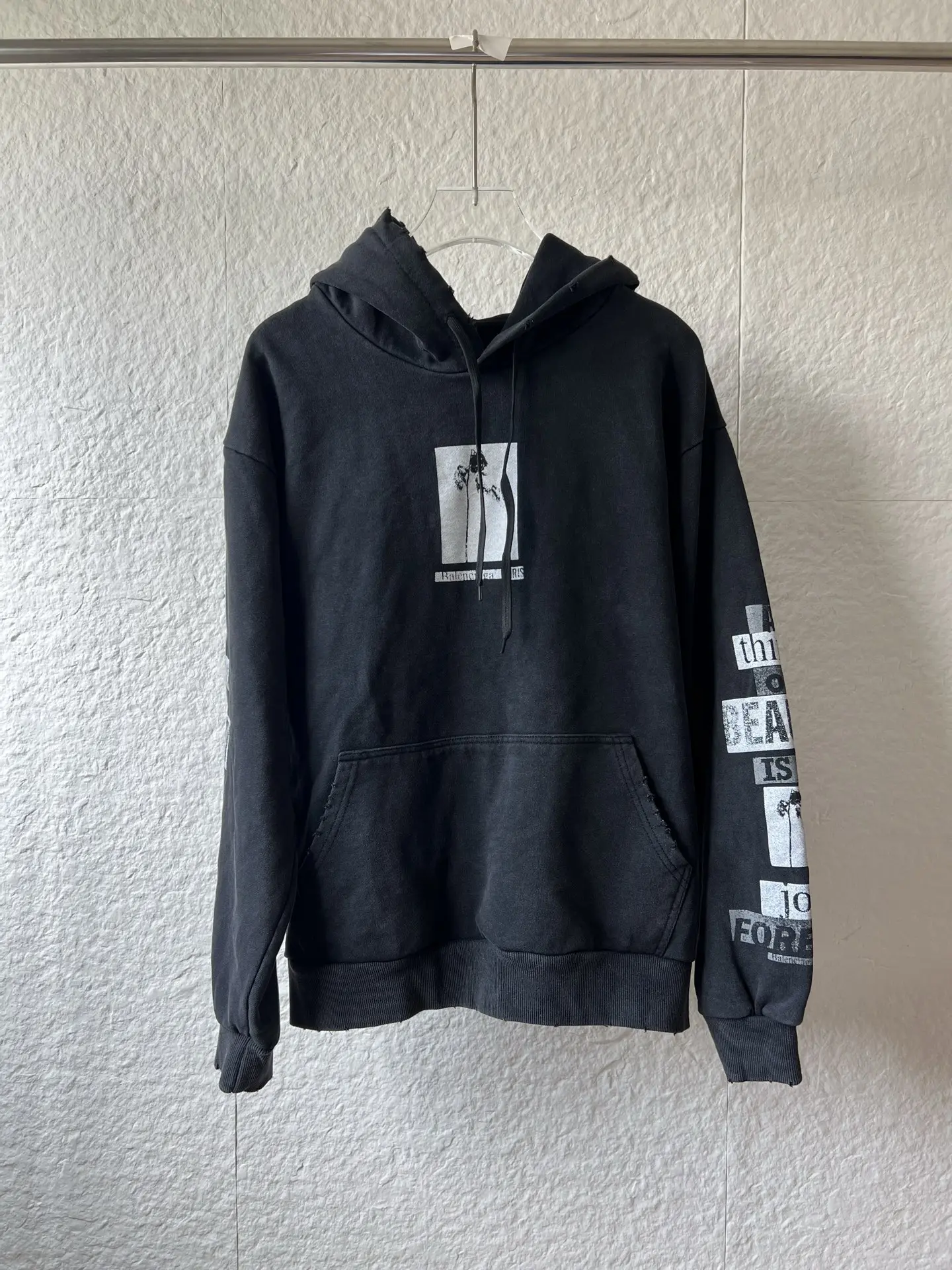 Distressed Graphic Print Oversized Hoodie D21022855