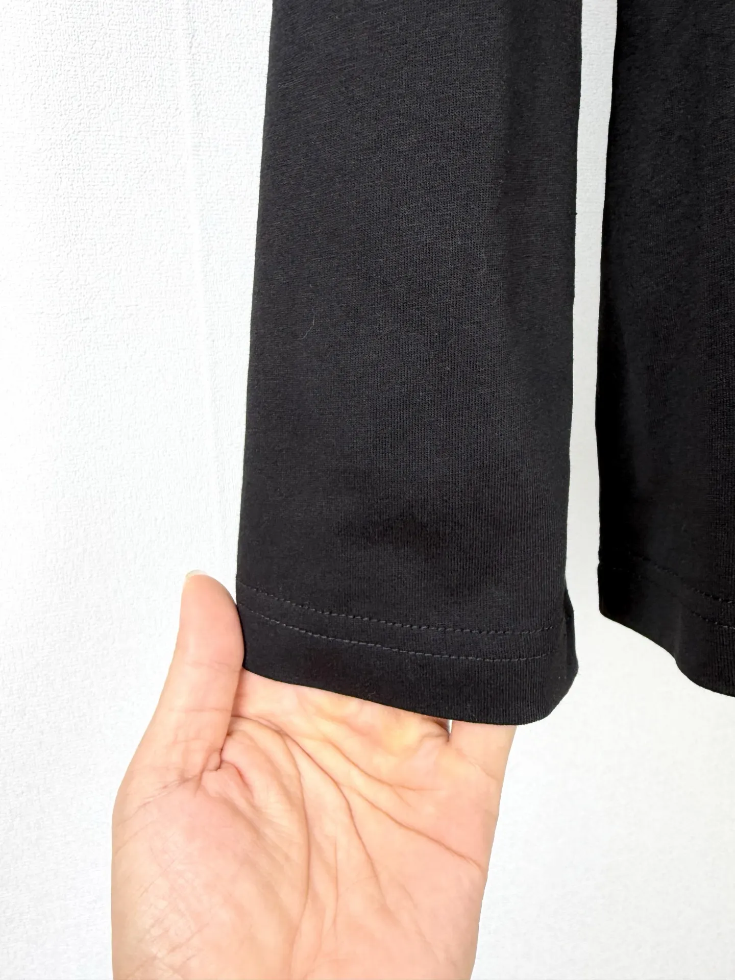 Tape Type Logo Long-Sleeve T-Shirt D21022858 — view 9