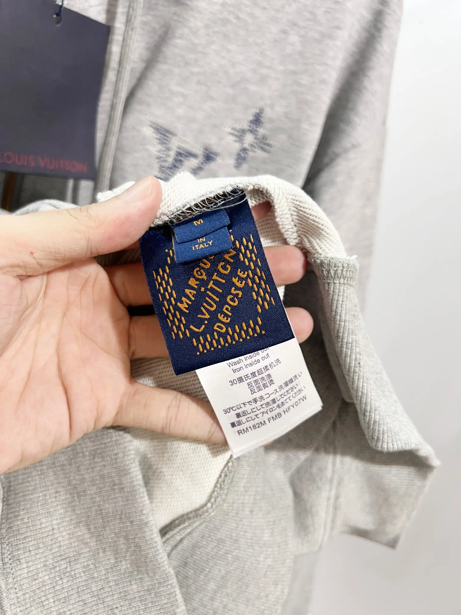 Embroidered Logo Zip-Up Hoodie D21024153 — view 10