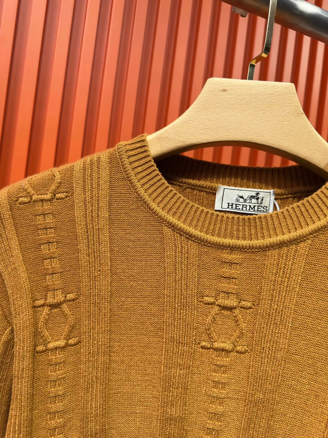 Embroidered Logo Wool-Cashmere Blend Sweater D21523324 — view 5