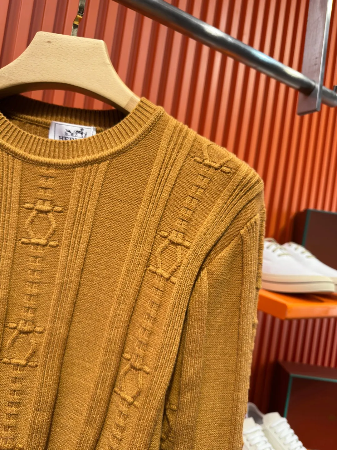 Embroidered Logo Wool-Cashmere Blend Sweater D21523324 — view 6