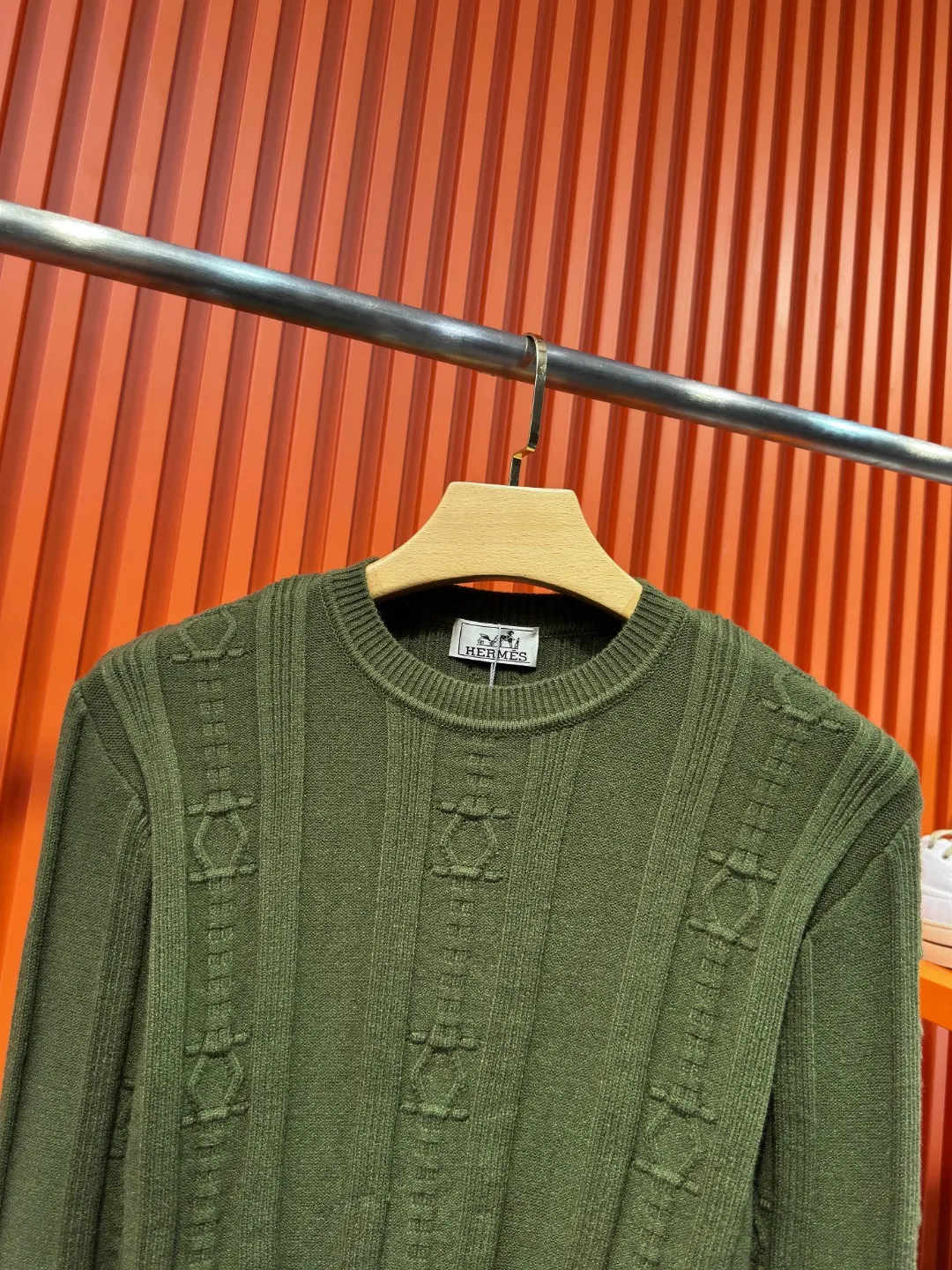 Logo-Embroidered Wool and Cashmere-Blend Sweater D21523325 — view 4