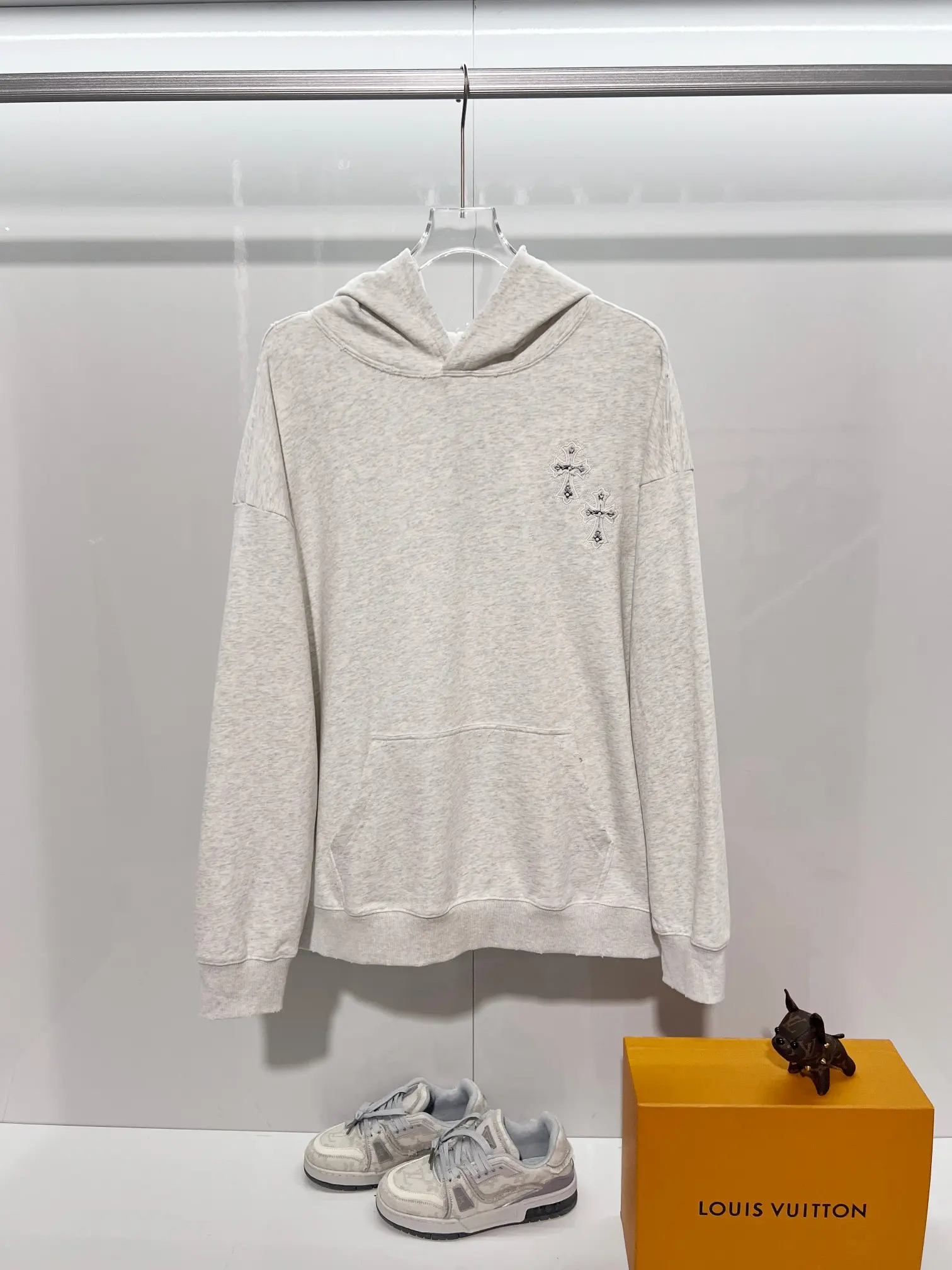 Embroidered Cross Logo Distressed Hoodie D22024141