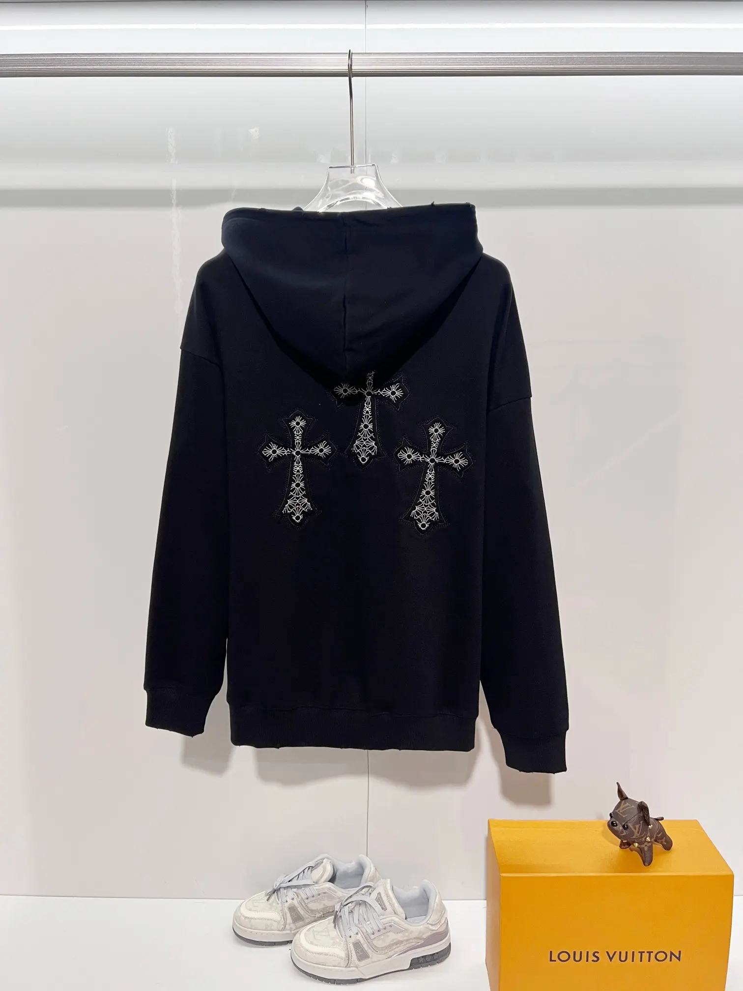 Cross Embroidered Distressed Hoodie D22024140 — view 2