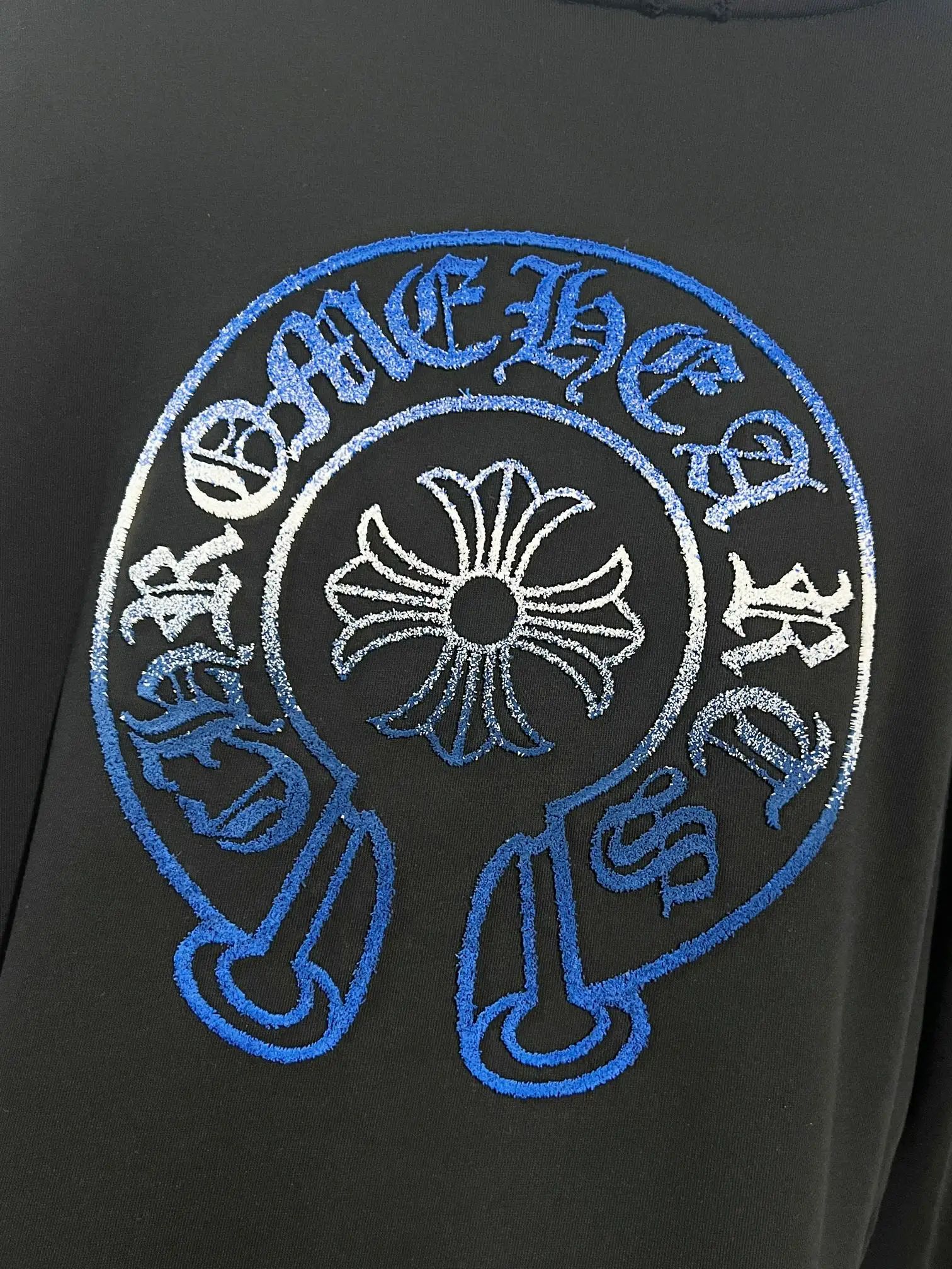 Chrome Hearts Embroidered Horseshoe Logo Hoodie D22024142 — view 5