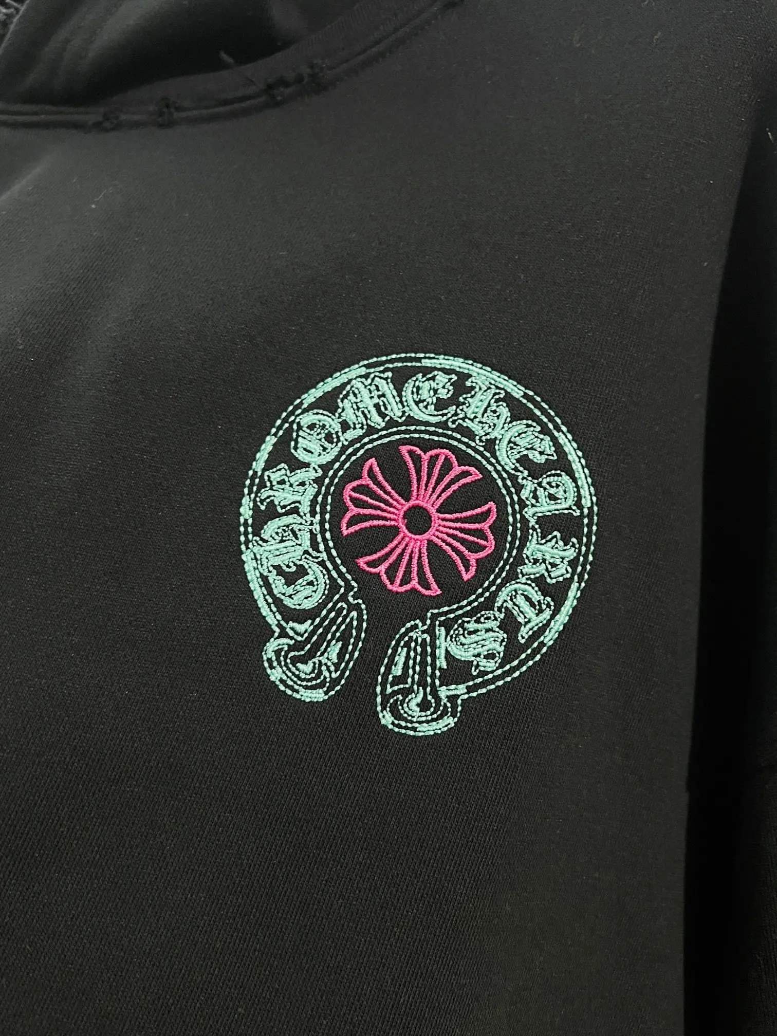 Logo-Embroidered Distressed Cotton Hoodie D22024148 — view 4