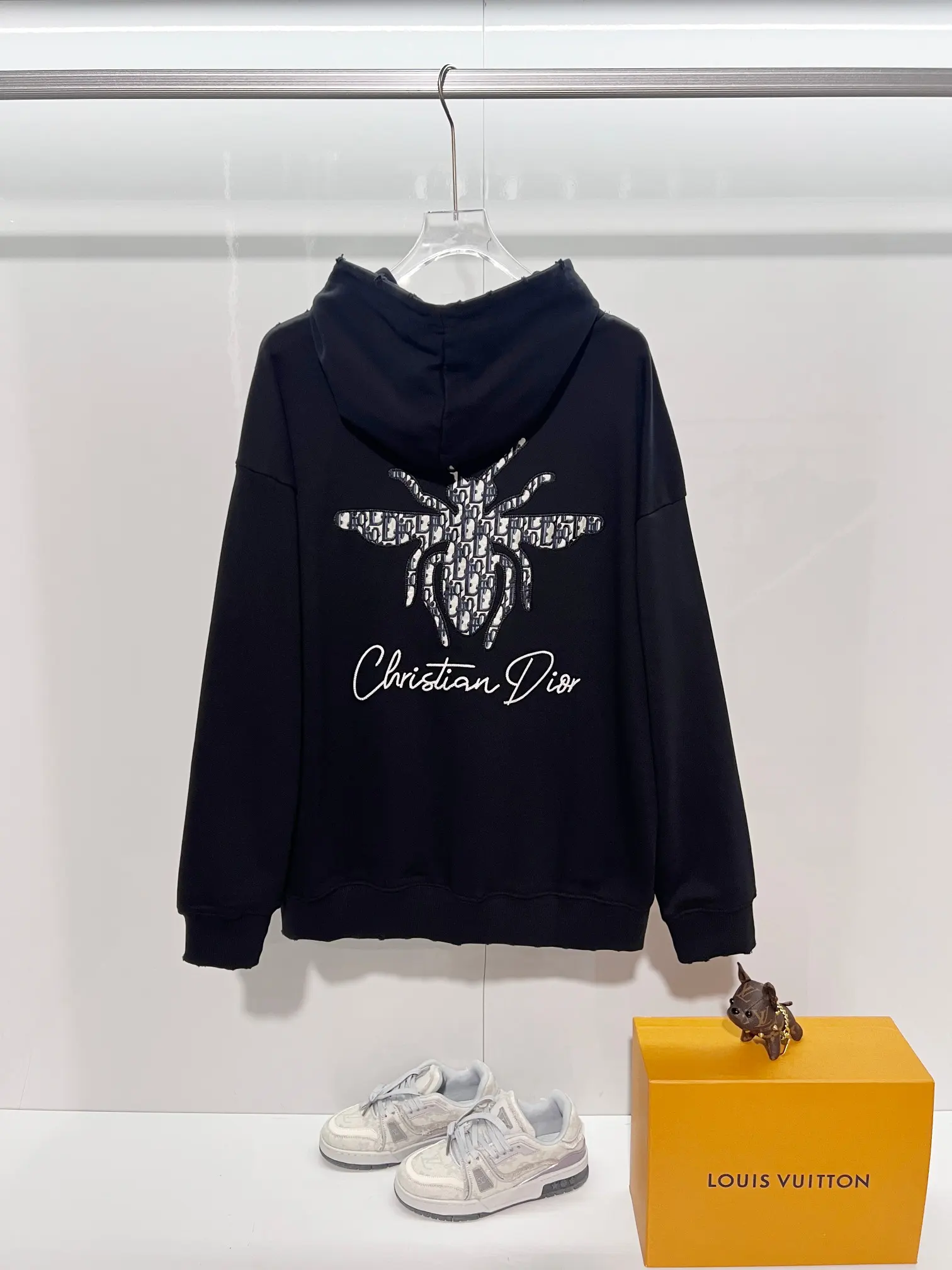 Logo Embroidery Distressed Cotton Hoodie D22024134 — view 2