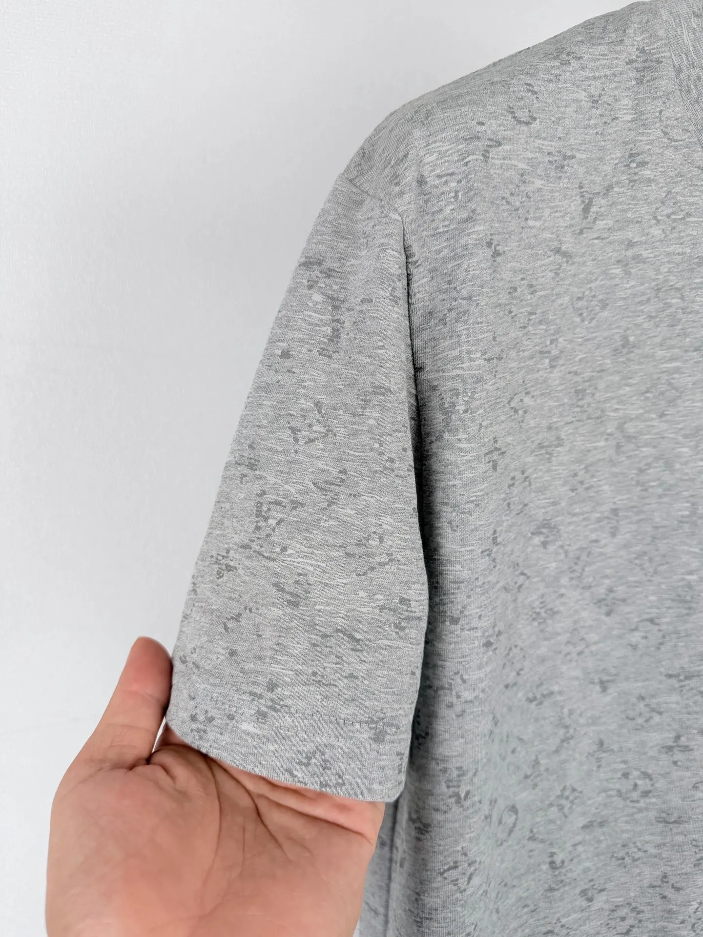 Monogram Reflective Print Cotton T-Shirt D22022861 — view 9
