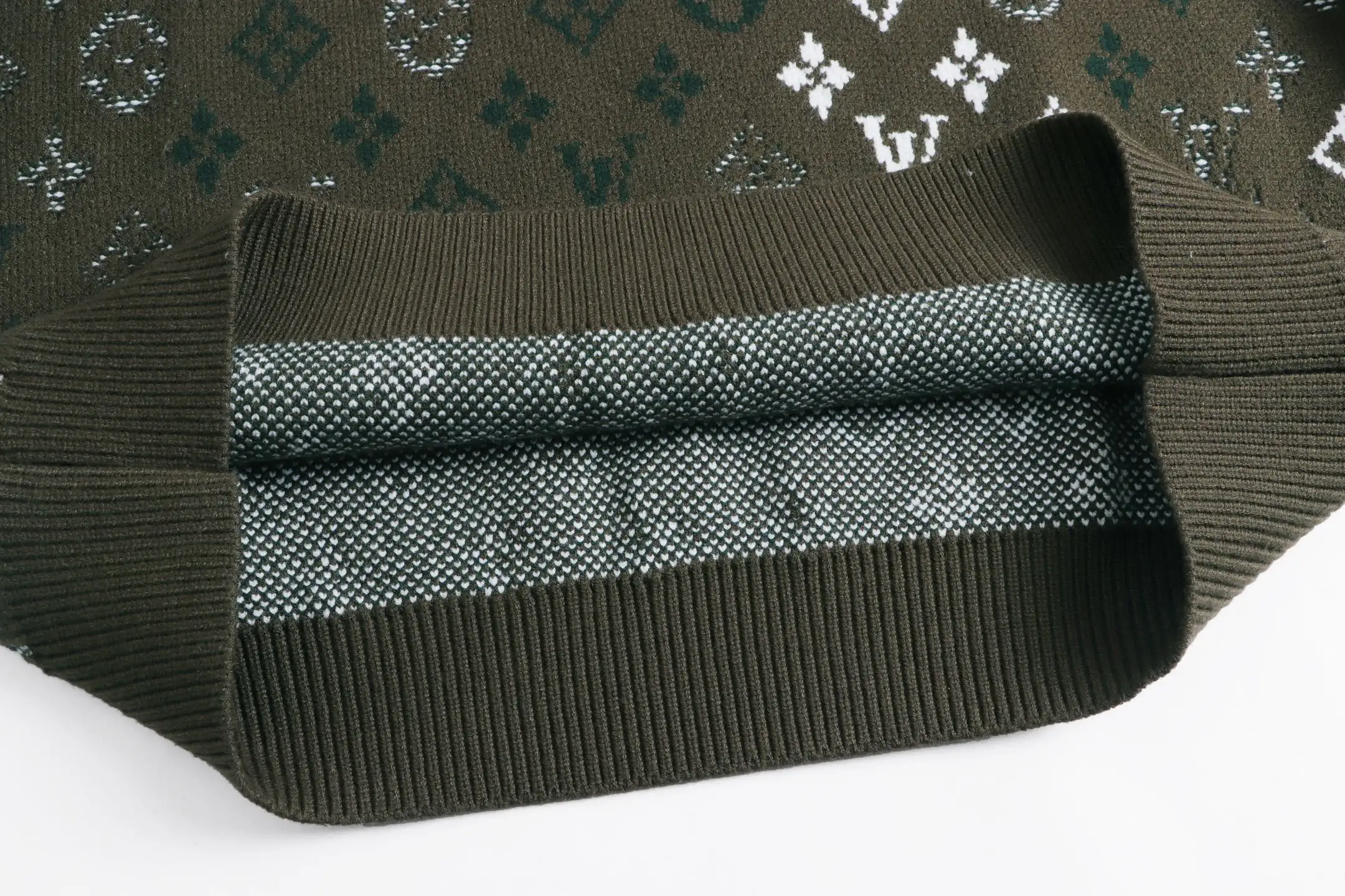 Monogram Jacquard Crew-Neck Wool Sweater D22023355 — view 5