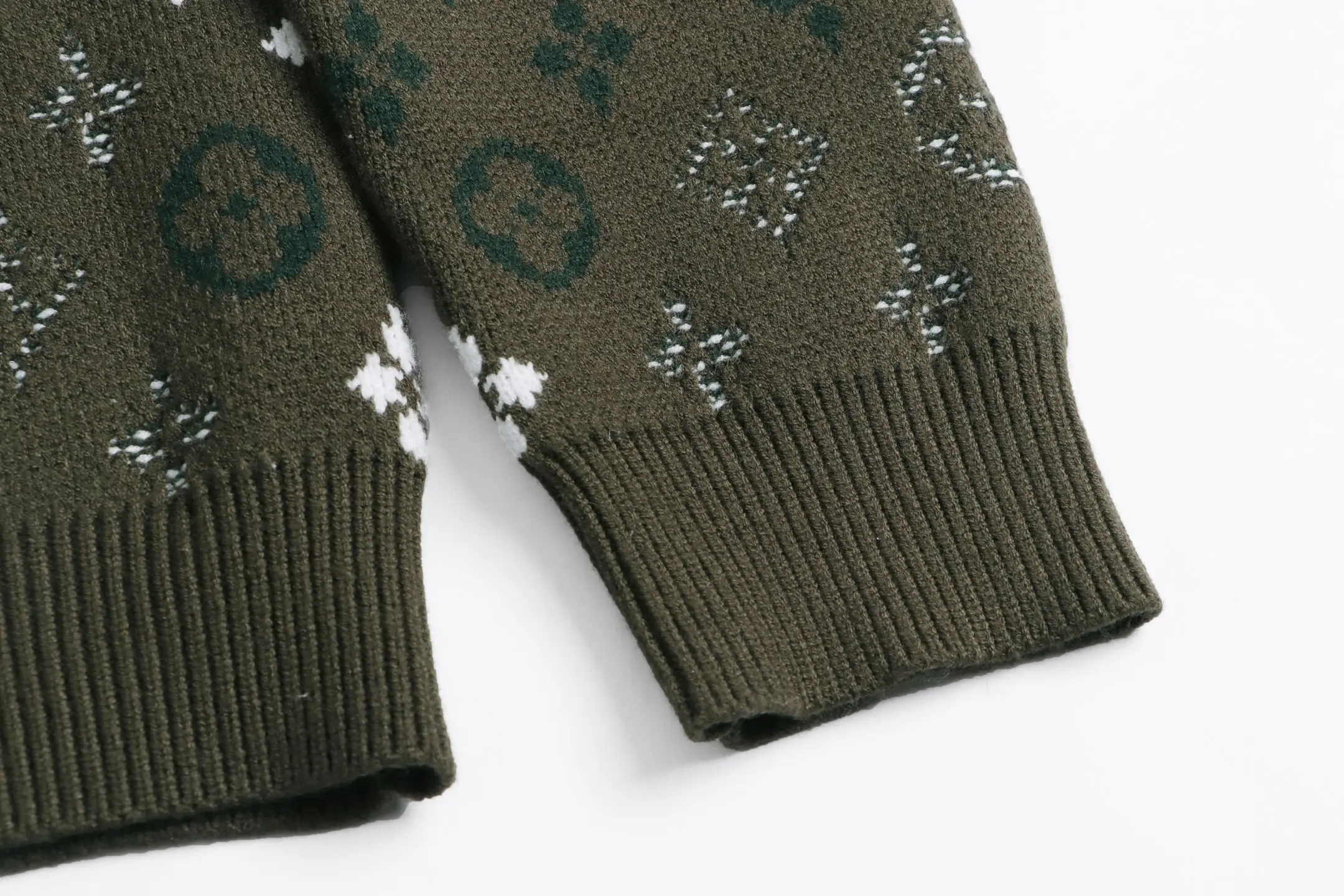 Monogram Jacquard Crew-Neck Wool Sweater D22023355 — view 9
