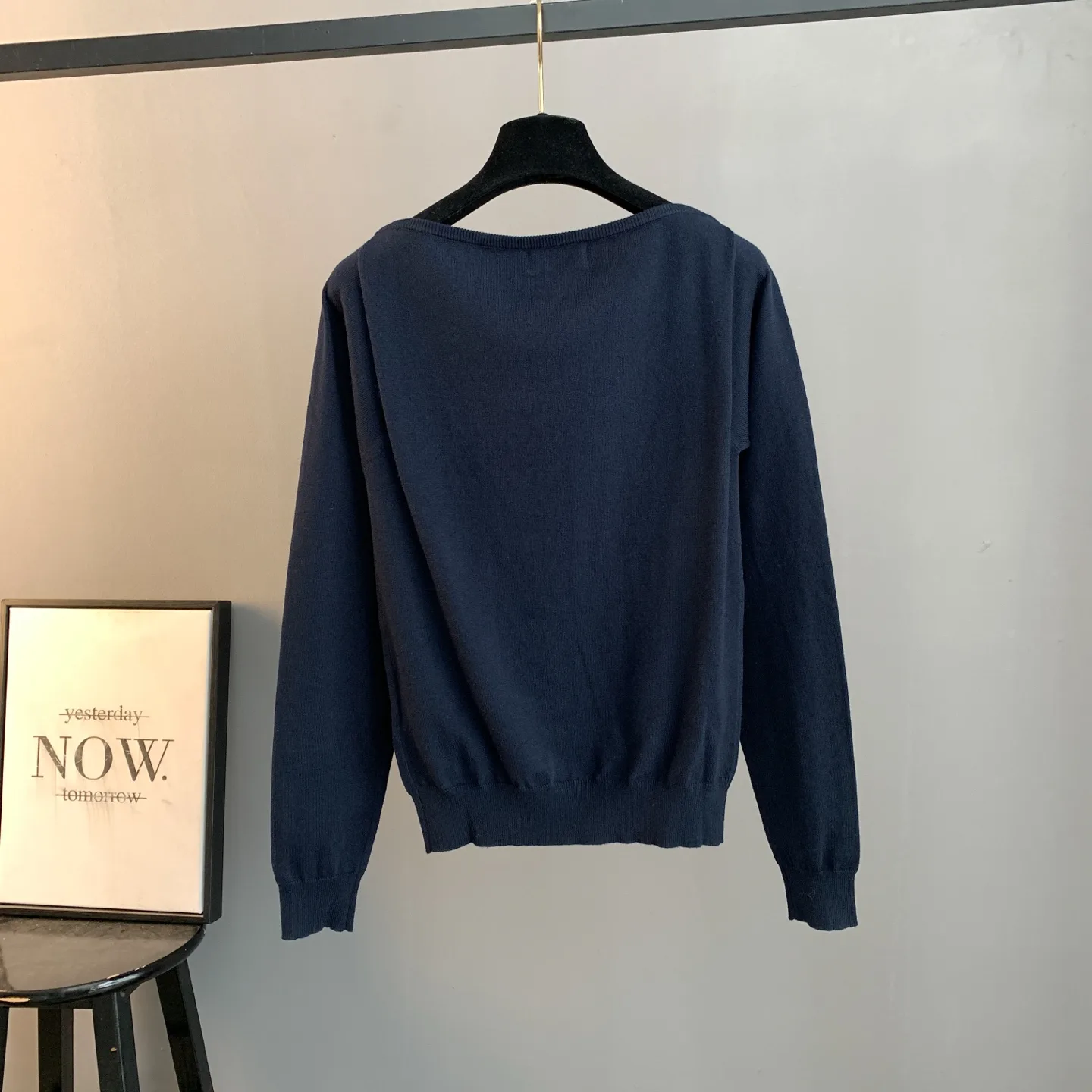 Off-the-Shoulder Wool Knit Sweater D22024191 — view 2