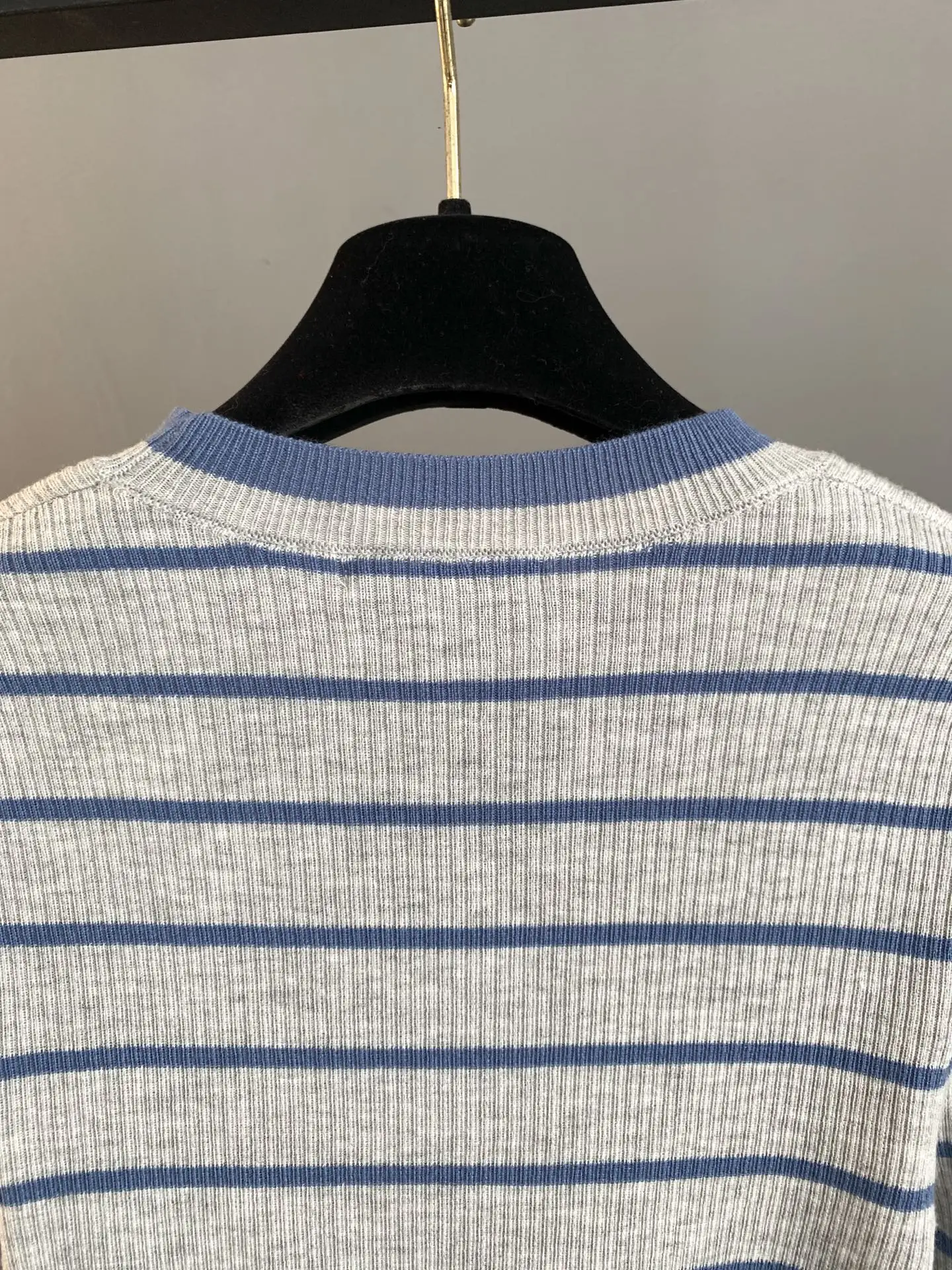 Logo Intarsia Striped Wool Knit Top D22024056 — view 3