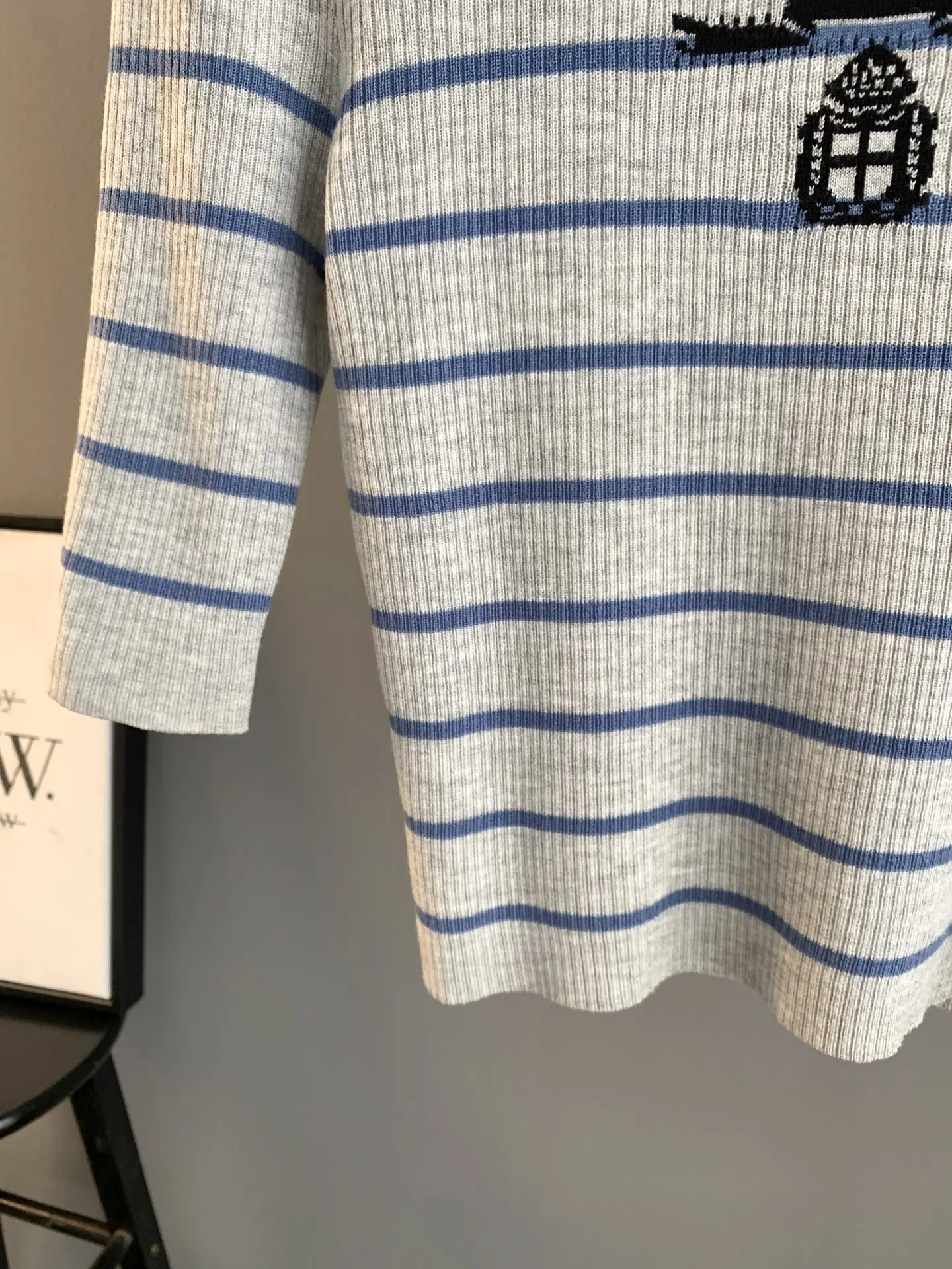 Logo Intarsia Striped Wool Knit Top D22024056 — view 9