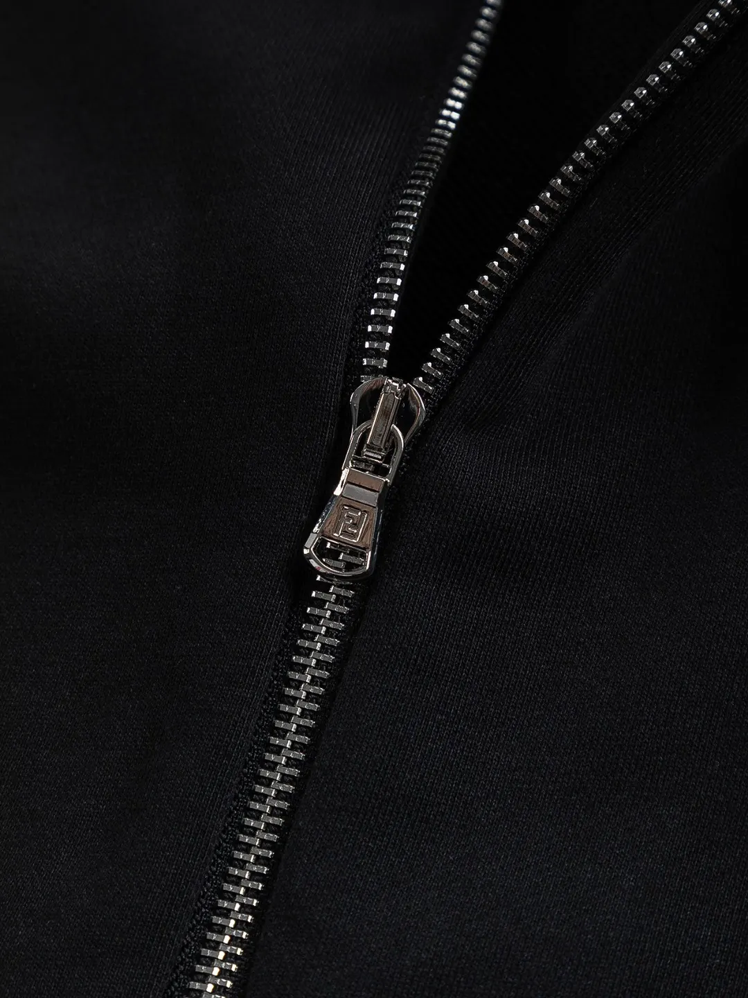 Logo-Embroidered Zip-Up Hooded Gilet D22524121 — view 5