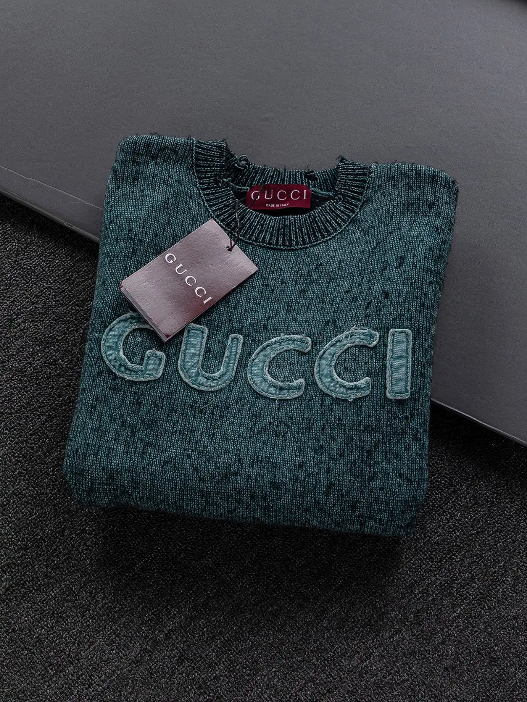 Logo-Embroidered Wool and Cashmere-Blend Sweater D22524115 — view 3