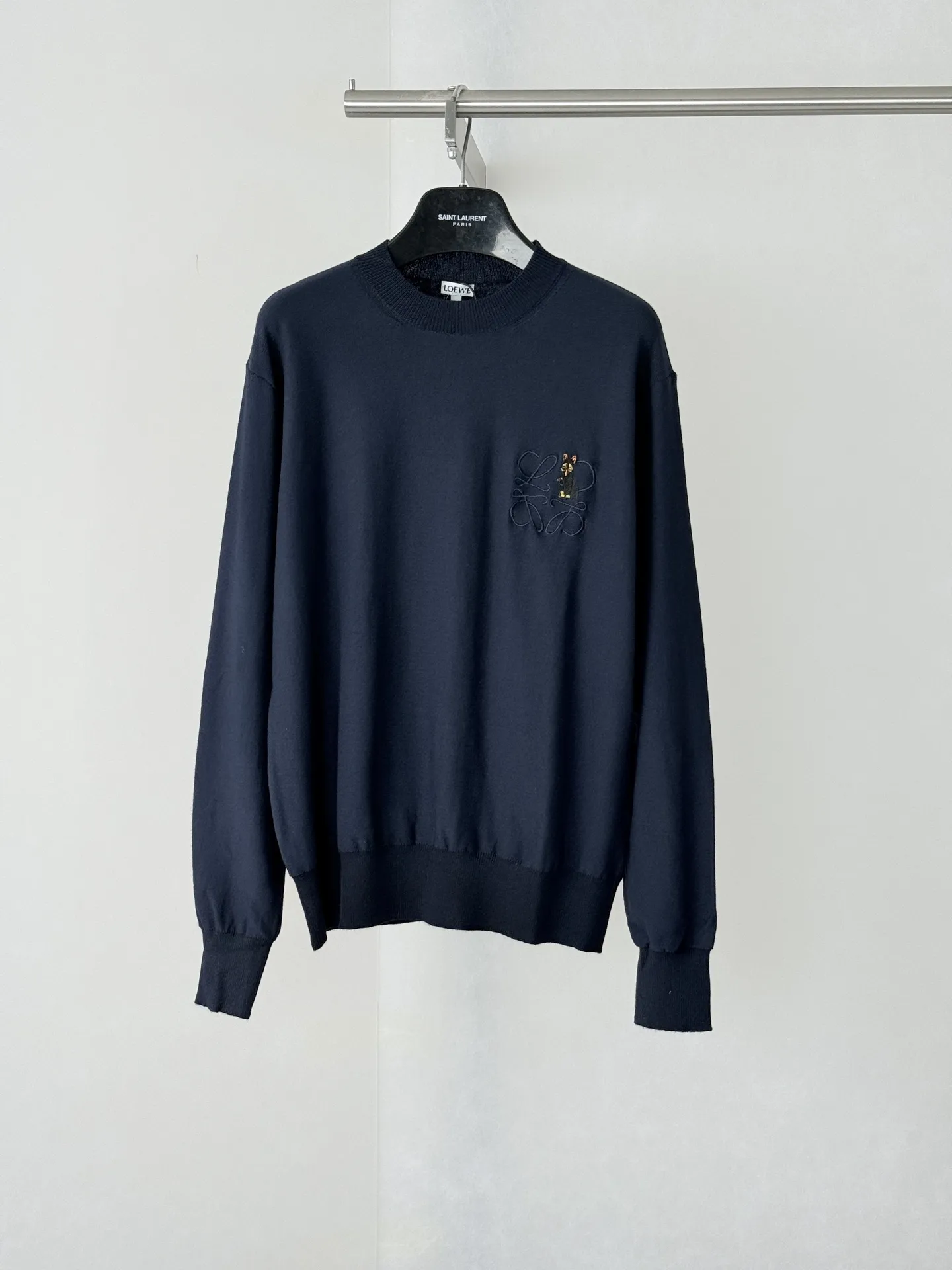 Anagram Animal Embroidery Crew-Neck Sweater D22523916