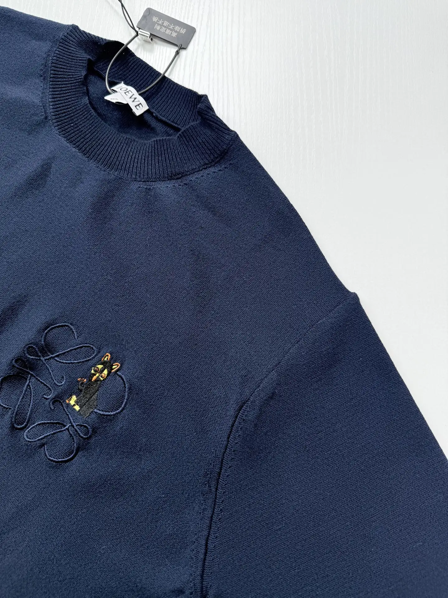 Anagram Animal Embroidery Crew-Neck Sweater D22523916 — view 8