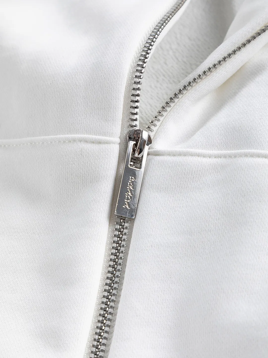 Enamelled Triangle Logo Zip-Up Hooded Gilet D22524119 — view 5