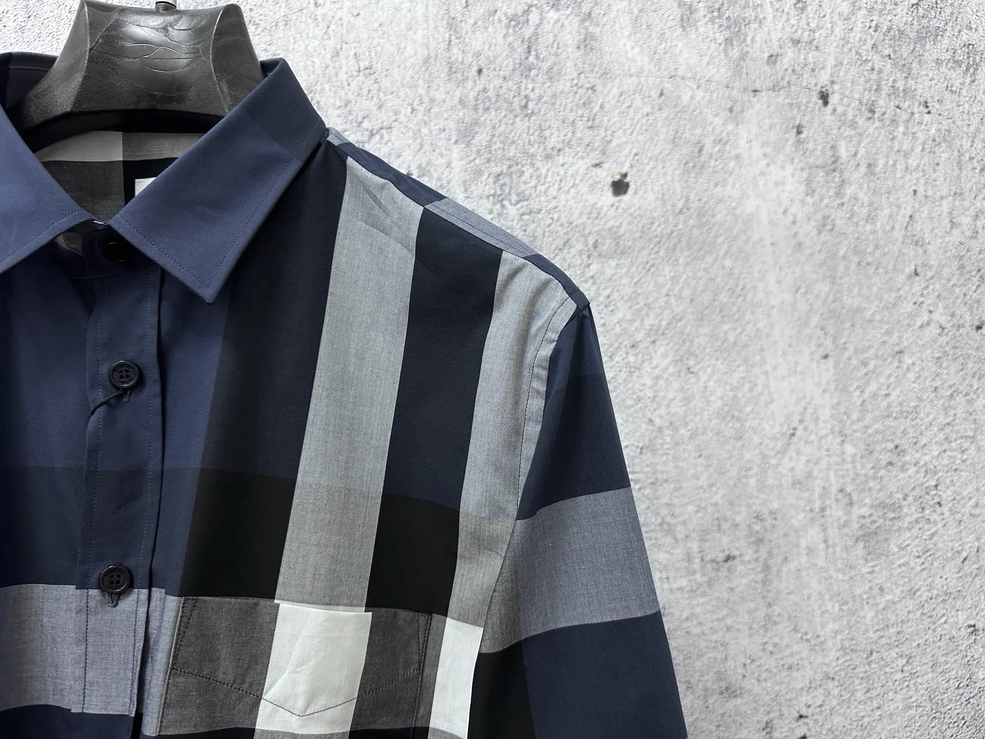 Classic Check Cotton Poplin Shirt D22524864 — view 3