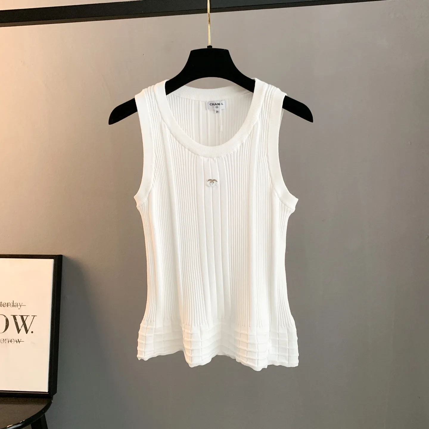 Ribbed Knit Sleeveless Tank Top D22524068