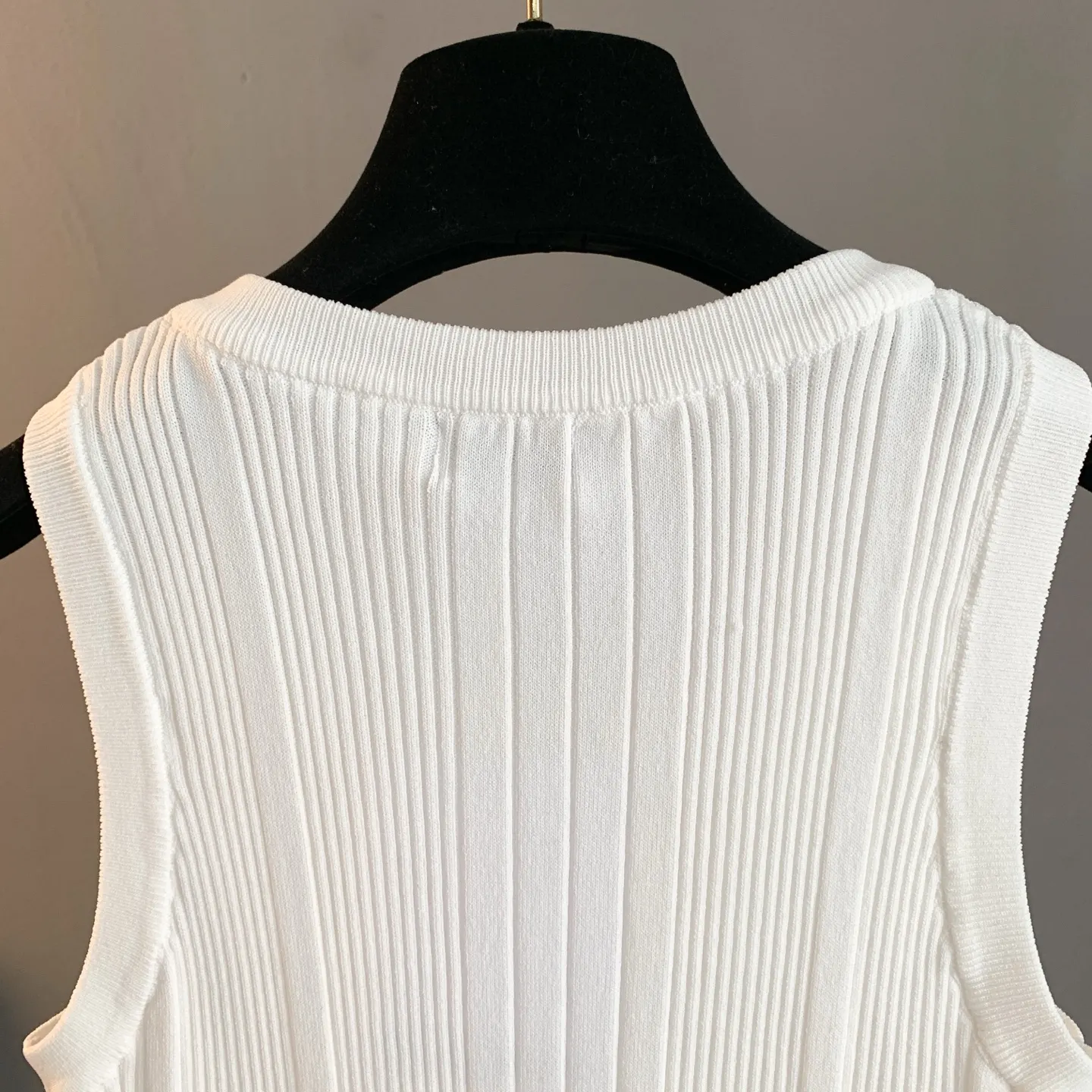 Ribbed Knit Sleeveless Tank Top D22524068 — view 5