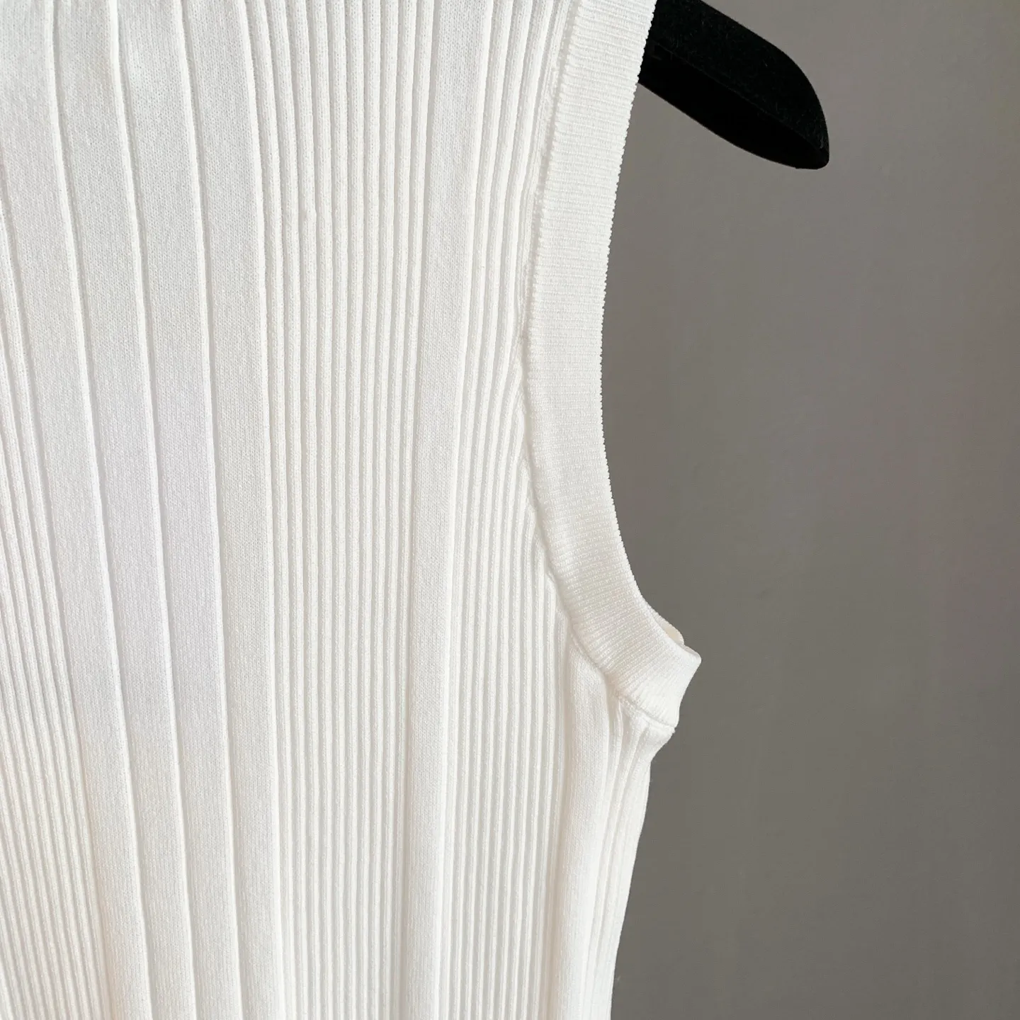 Ribbed Knit Sleeveless Tank Top D22524068 — view 6