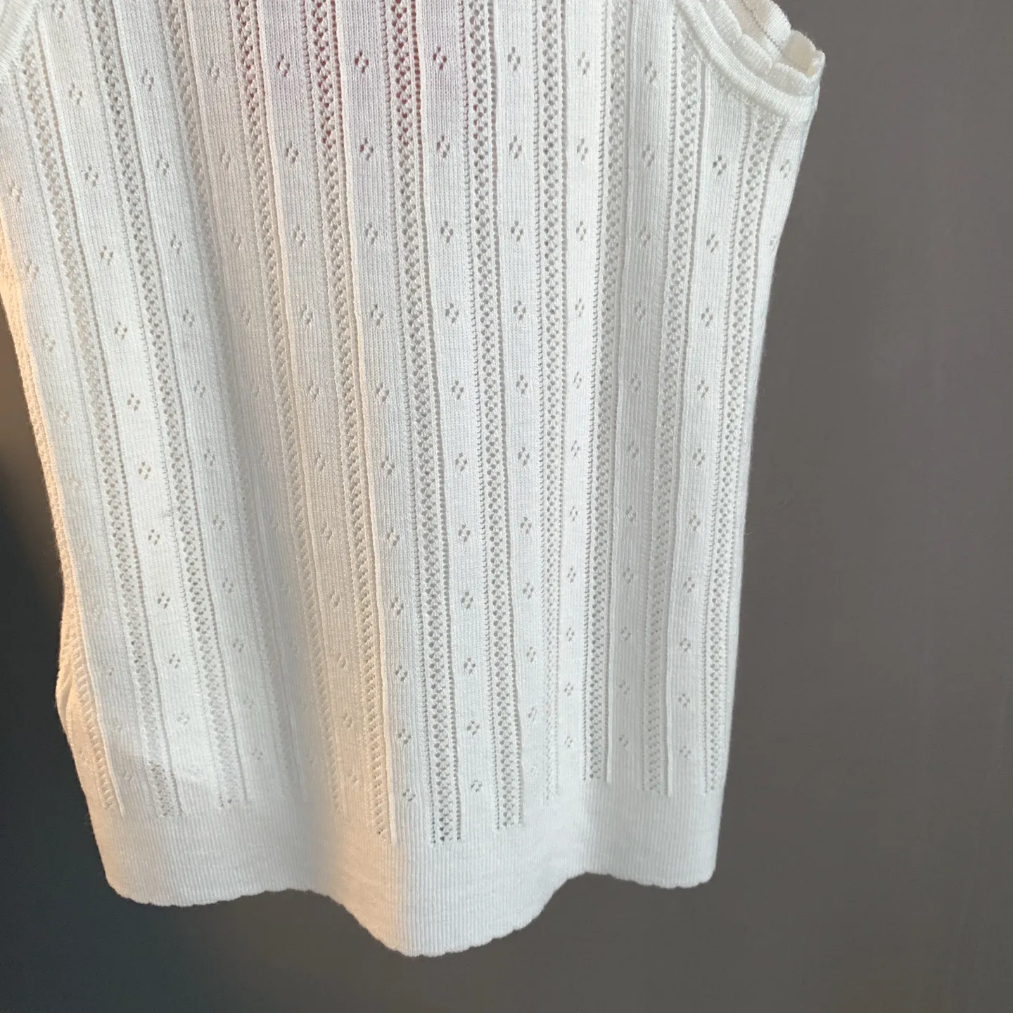 Logo-Patch Pointelle-Knit Cashmere-Blend Tank Top D22524196 — view 9